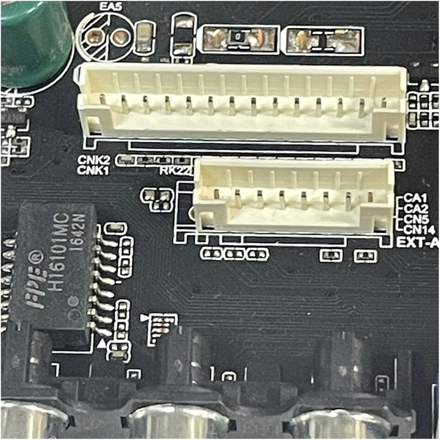 TP.MS338.PC821 + Remote Control Universal Driver Board Suitable for 40-Inch-70-Inch TV with Network Functiontv Motherboard image number 3