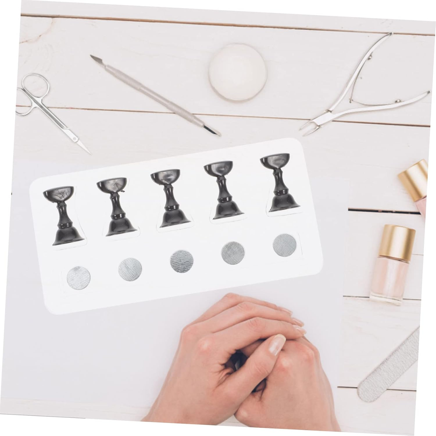 Gatuida 2 Sets Nail Tip Holder Stand Acrylic Display for Nail Art Training Magnetic Base for Easy Use for Professional Salons DIY Manicure image number 4