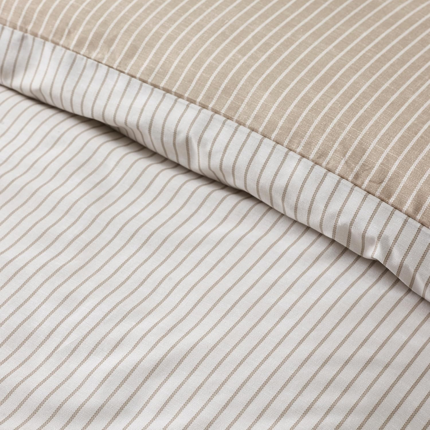 Catherine Lansfield Oxford Pinstripe Reversible King Duvet Cover Set with Pillowcases Natural image number 3