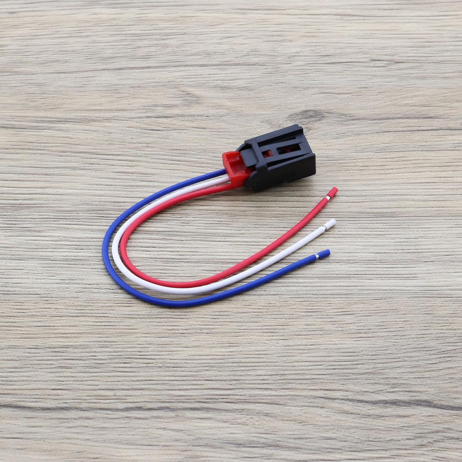 VGOL 1PC Car Tail Light Wiring Harness Connector 3 Pin Rear Tail Light Harnesss 7N0972703 Automotive Taillight Wire Connector Plug Compatible with VW image number 1