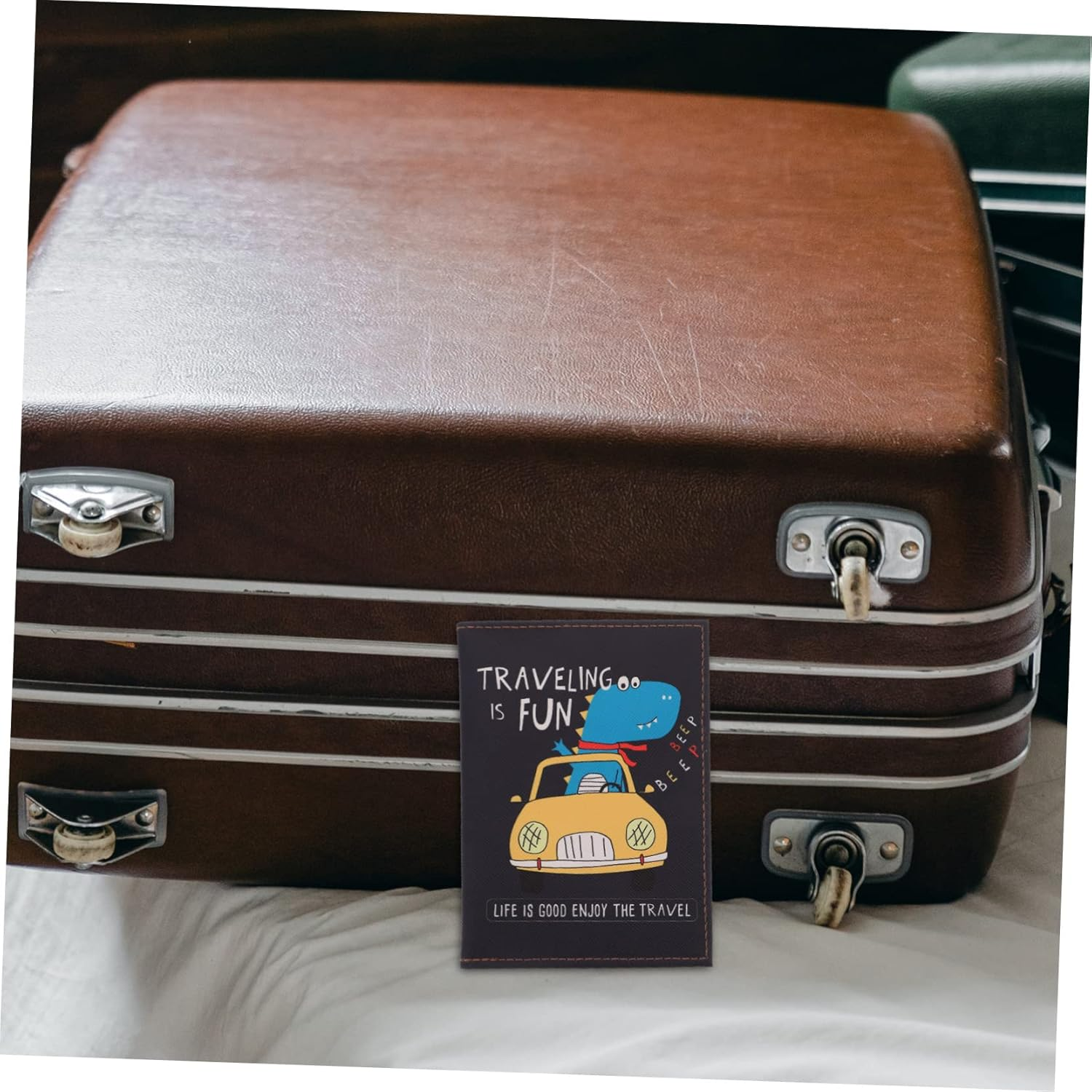 SHERCHPRY Travel Document Holder Case Cartoon Dinosaur Style Card Slots Bank Cards Pouch Pocket - Black image number 4