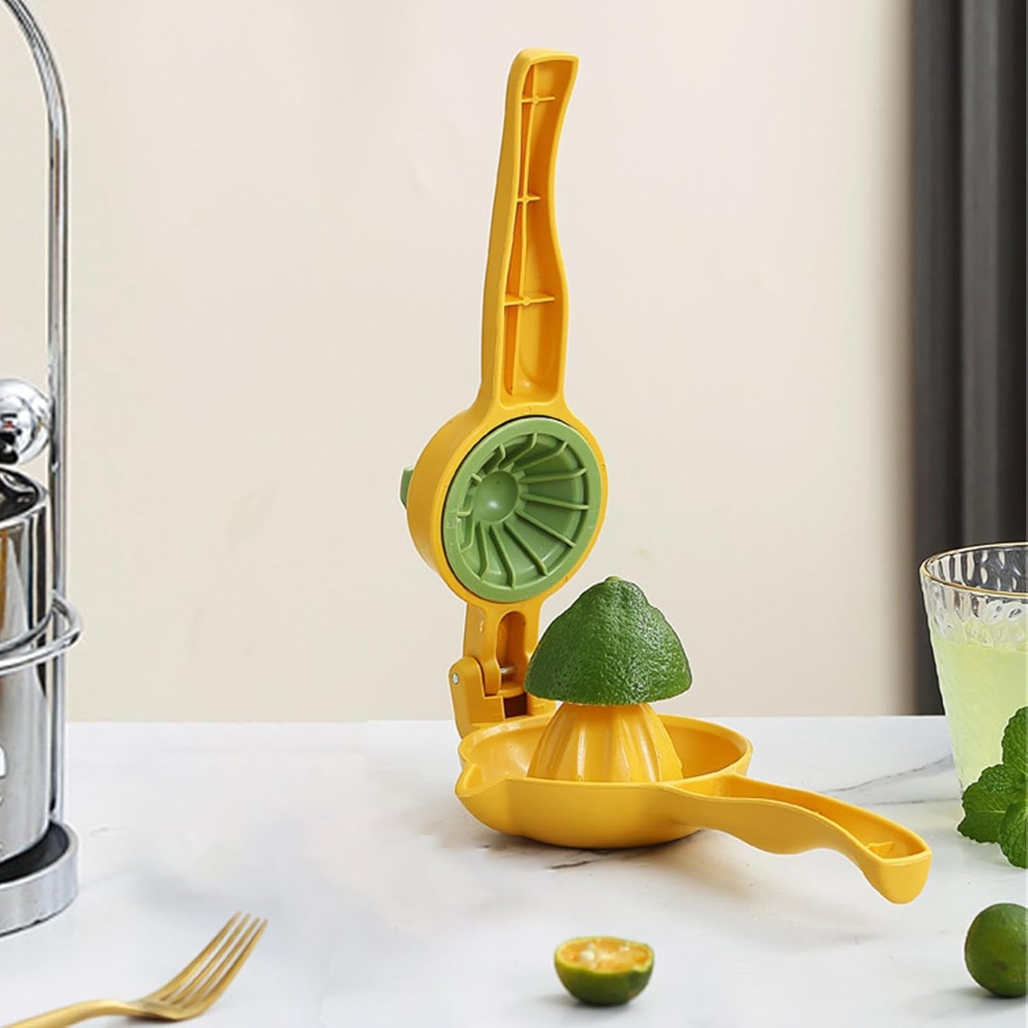 Lemon Juicer - Manual Press, Easy to Use Citrus Juicer | Juicer Hand Press, Lime Squeezer Bar Tool, Manual Citrus Press, Lime Juicer image number 3
