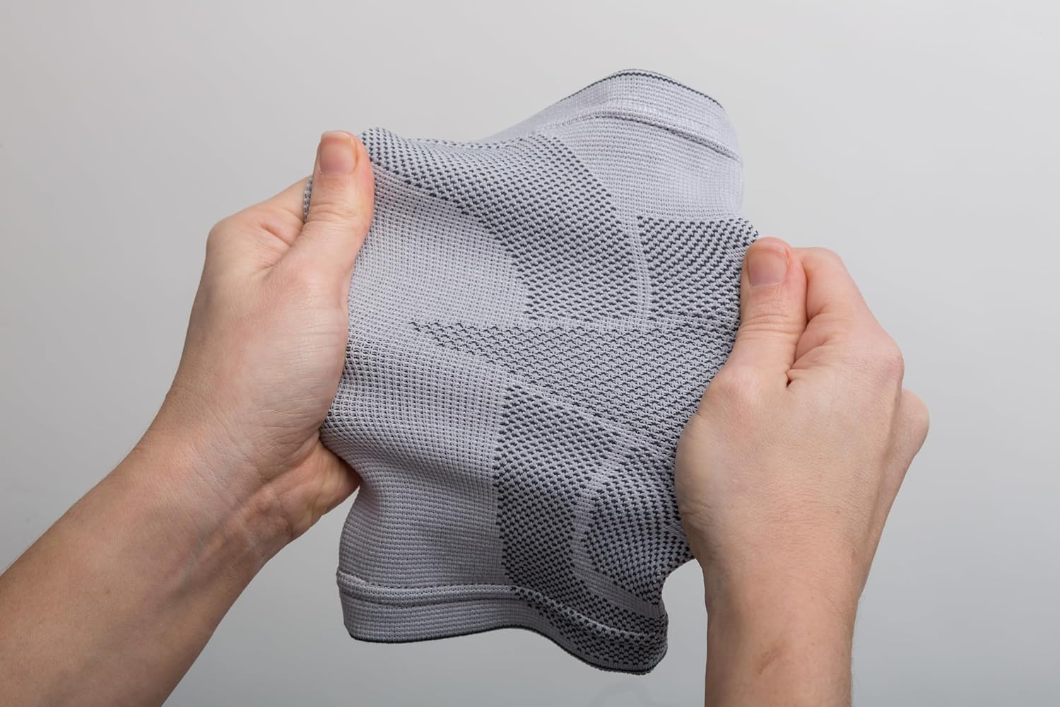 Thermoskin Dynamic Compression Knee Sleeve S/M image number 6