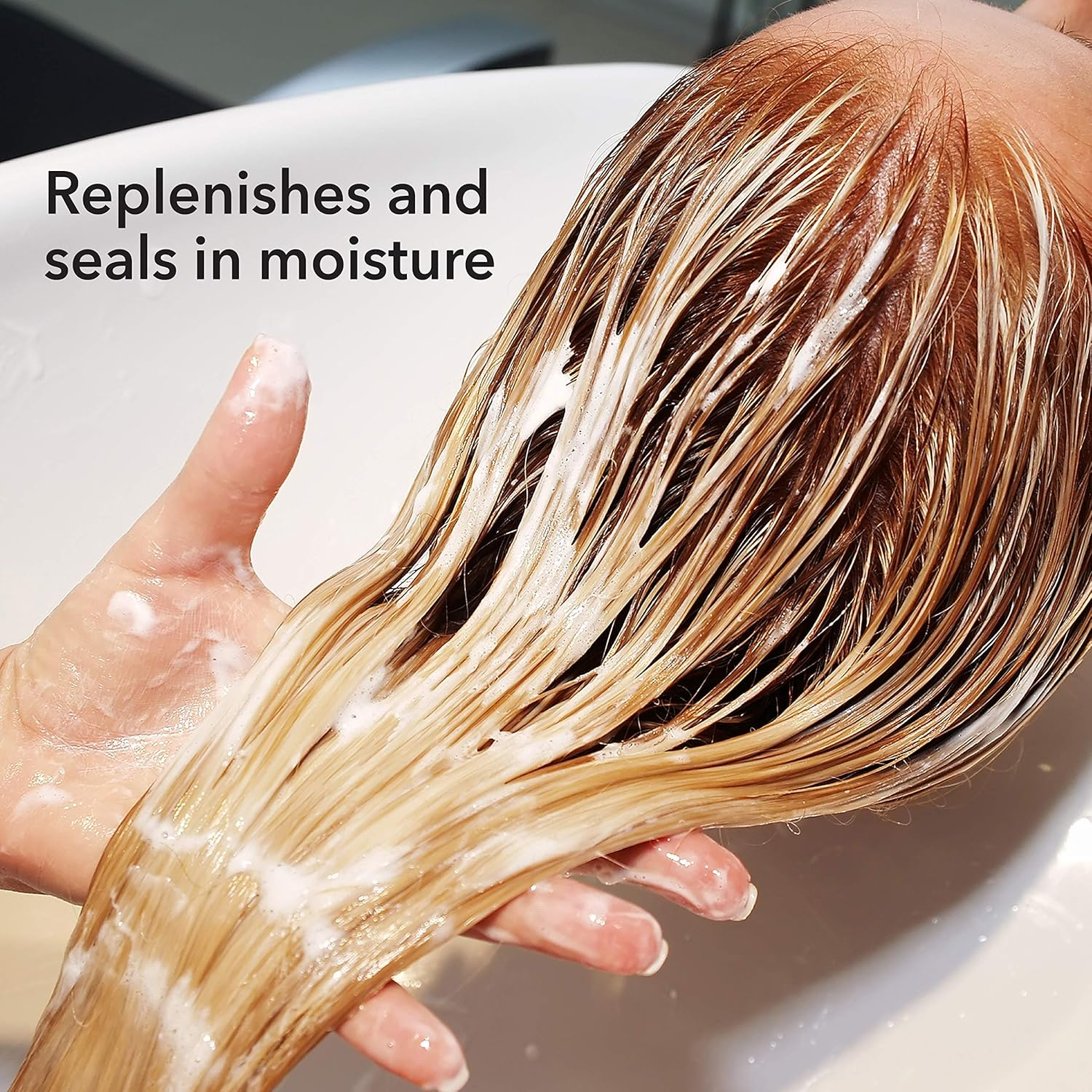 Macadamia Professional Weightless Repair image number 4