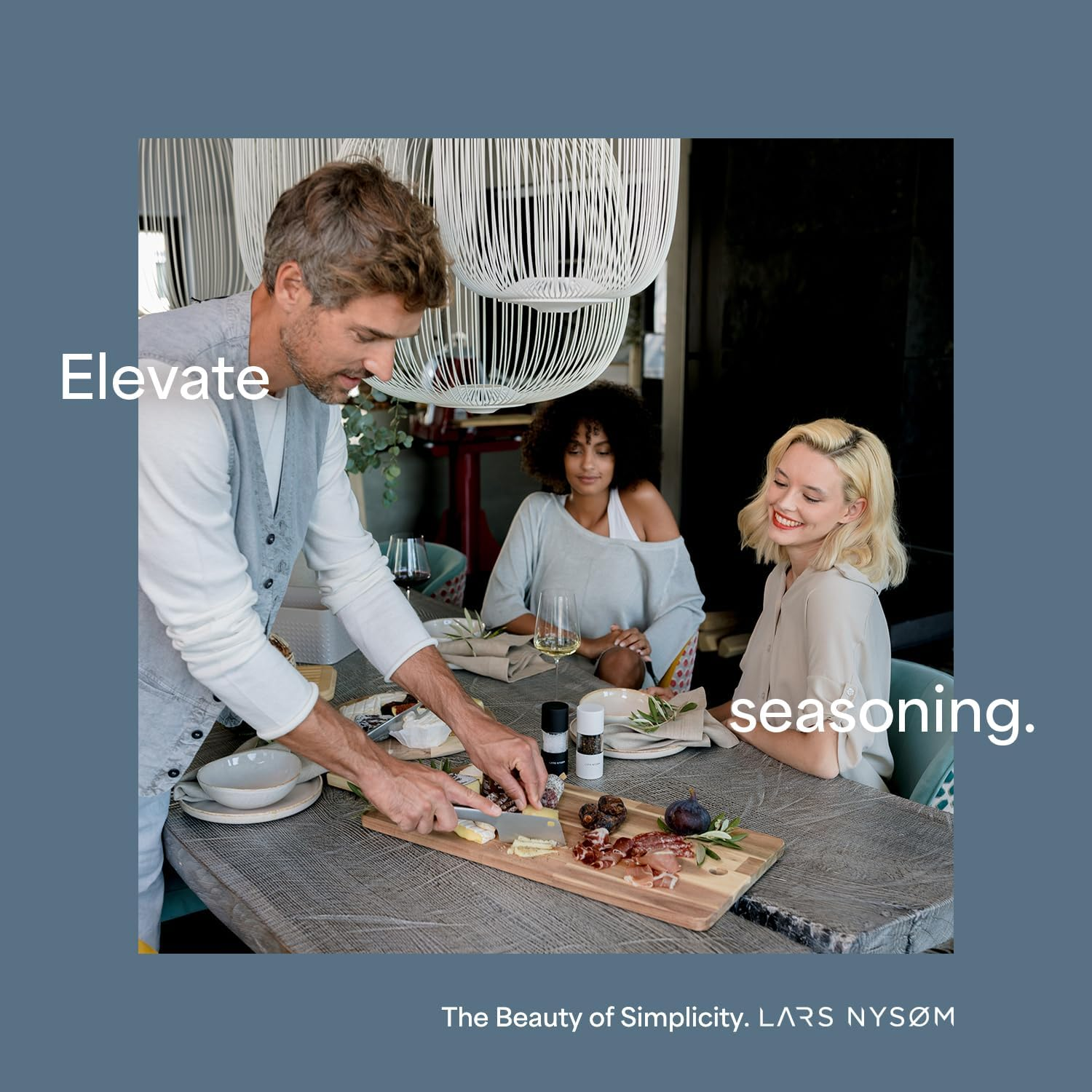 LARS NYS&Oslash;M Salt and Pepper Grinder Set, Manual Salt and Pepper Mills with Adjustable Ceramic Grinder, Design Spice Shaker Set (Ash Gray) - Berry Red image number 6