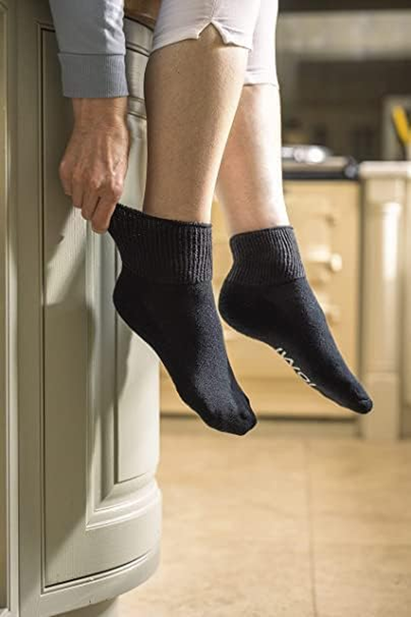 IOMI Footnurse | 3-Pack Extra Wide Non-Elastic Low-Cut Diabetic Ankle Socks | Gentle Grip Top, Soft & Breathable | Black | Unisex image number 4