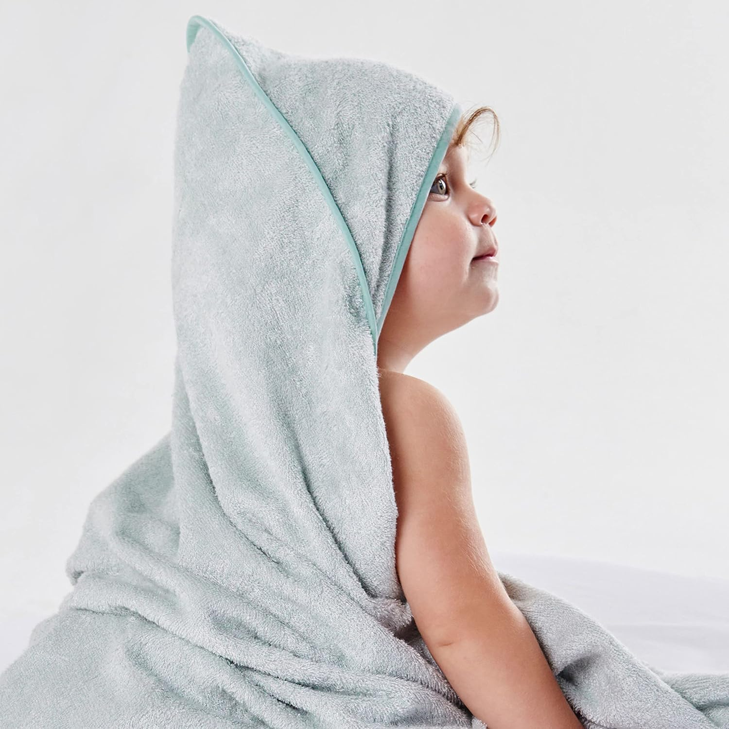 Little Bamboo Hooded Baby Bath Towel - Whisper image number 3
