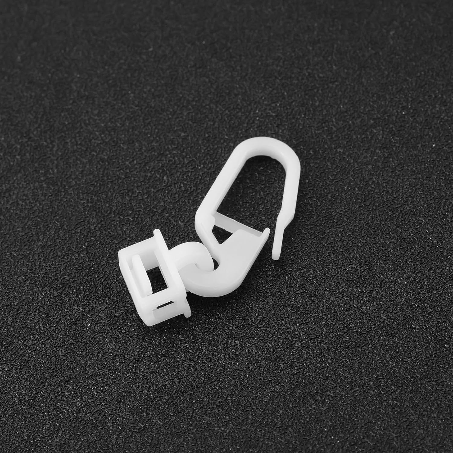 LT Easiyl 40Pcs White Plastic Curtain Hooks 34Mm Compatible with Swift Motorhome Caravan Camper Van Curtain Track Glider Hooks