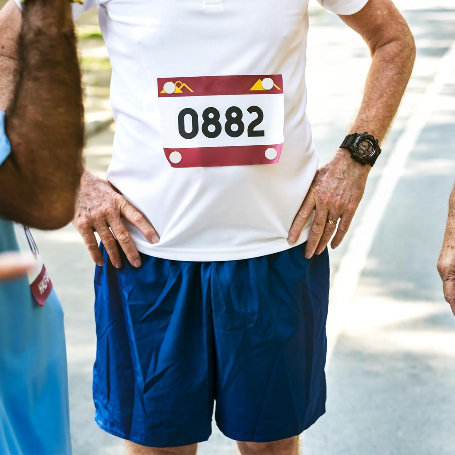 WELANE Race Bib Clips, 24 Pairs Mini Plastic Race Number Buckles for Marathon, Track and Field Event (Bulk) image number 1