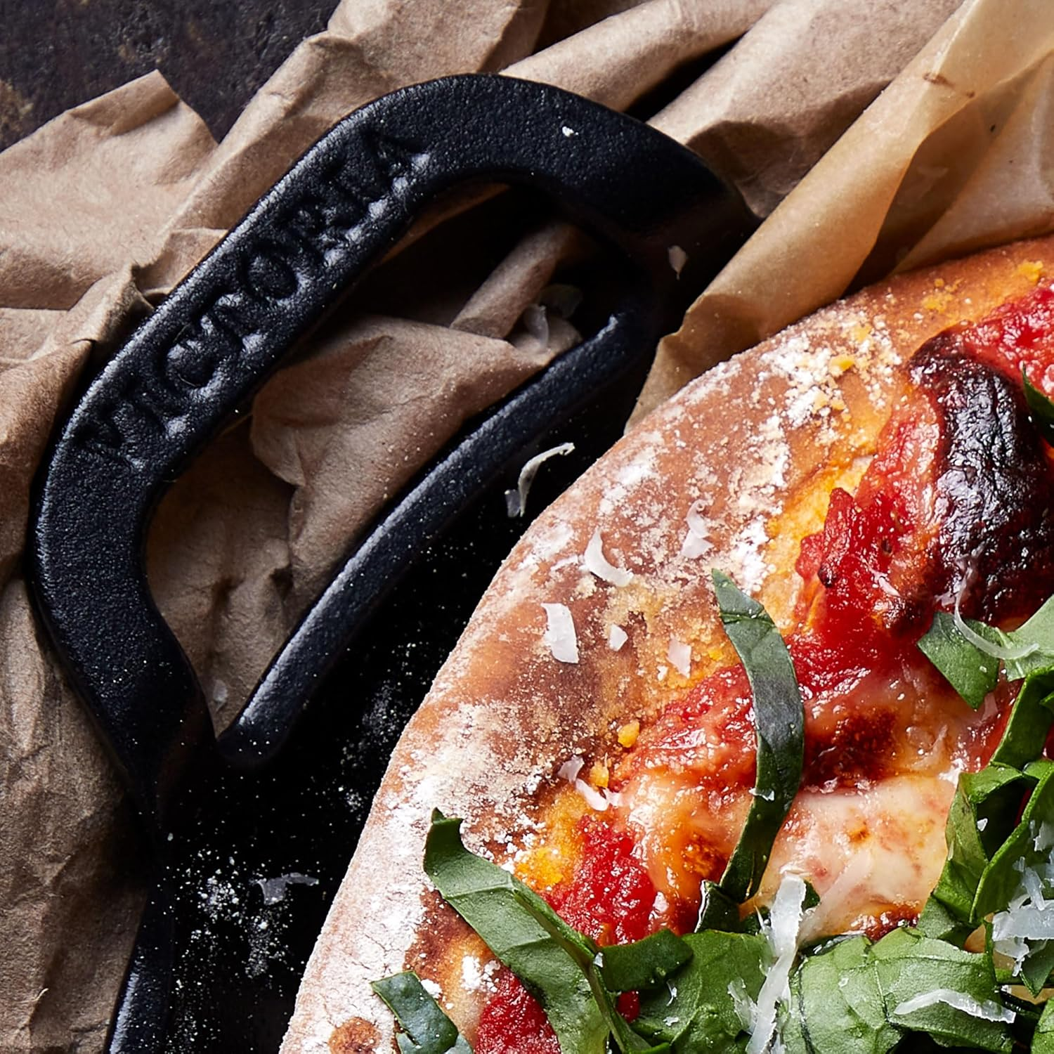 Victoria Induction Cooking Plate for Pizza Enamelled Cast Iron, 25 Cm Frying Pan with Handles, Fire, Barbecue, Oven, Ceramic Hob, Gas, Comal Toxic-Free PTFE Free image number 4