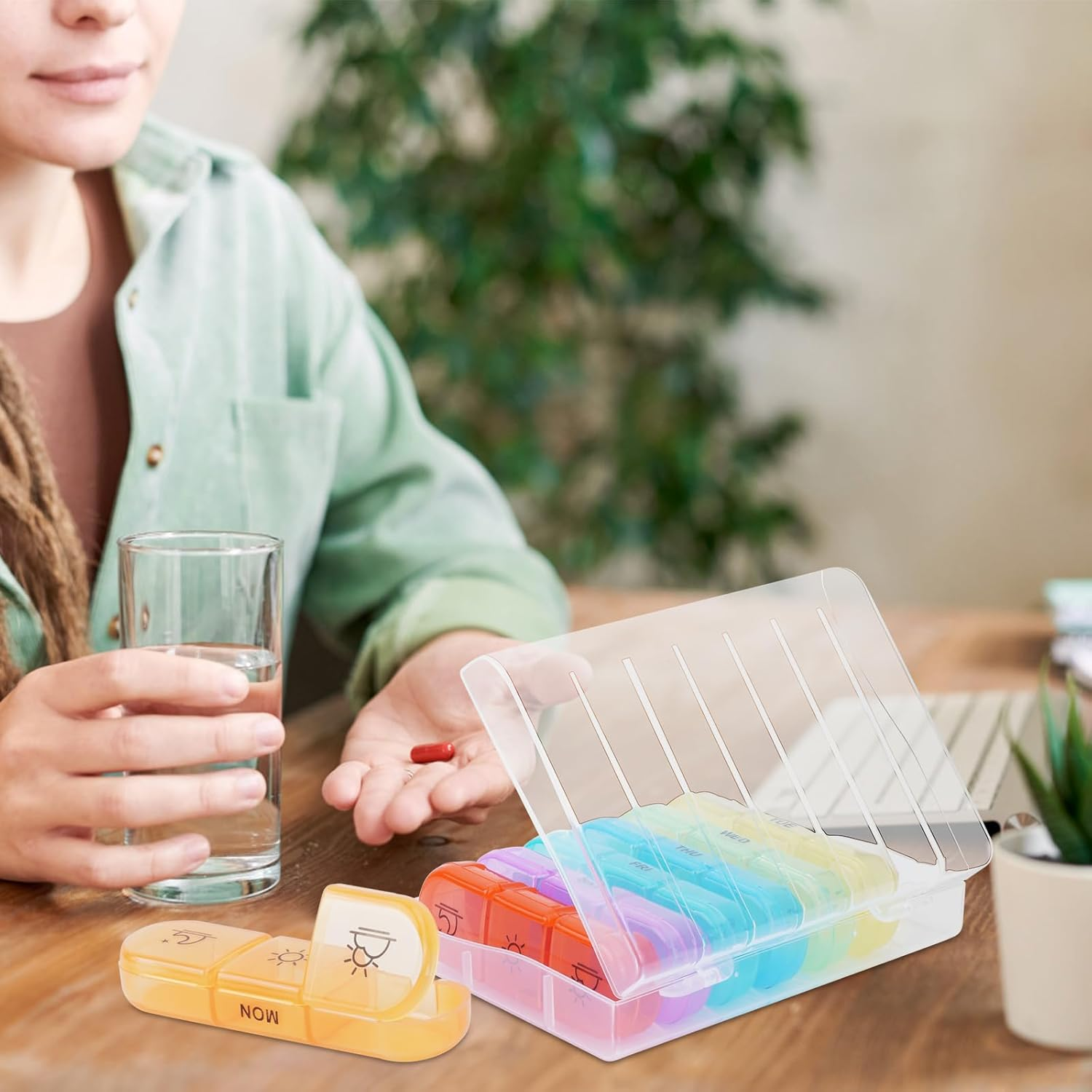 Travel Pill Organiser 7 Day 3 Times, Weekly Pill Box Organiser with Large Compartment, Daily Medicine Storage Box for Medication, Vitamin, Supplement and Fish Oil Supplements (Rainbow) image number 5