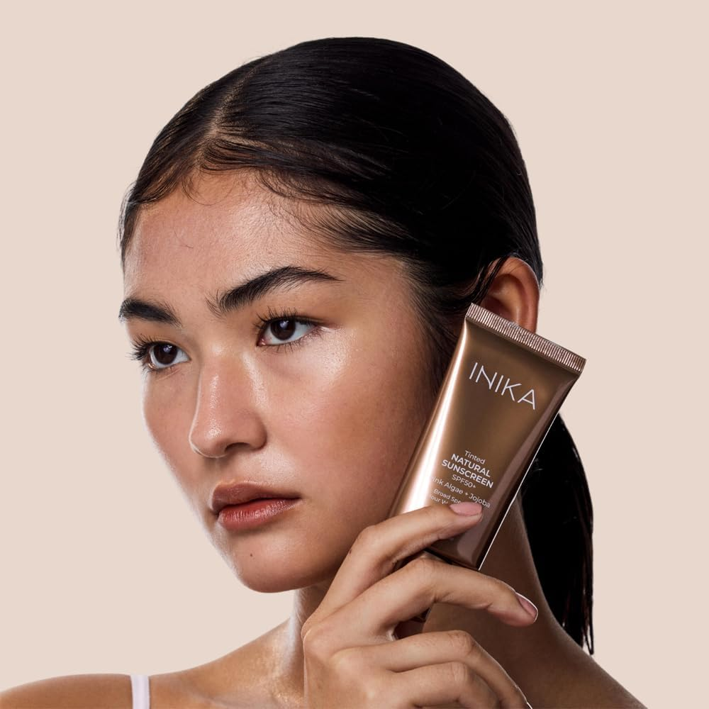 INIKA Tinted Natural Sunscreen SPF50+ | Sun Protection + Tinted + Skincare. Prevents UV Damage + Anti-Ageing Pink Algae & Jojoba Oil. Broad Spectrum, 100% Mineral Non-Nano Zinc Oxide. 50Ml