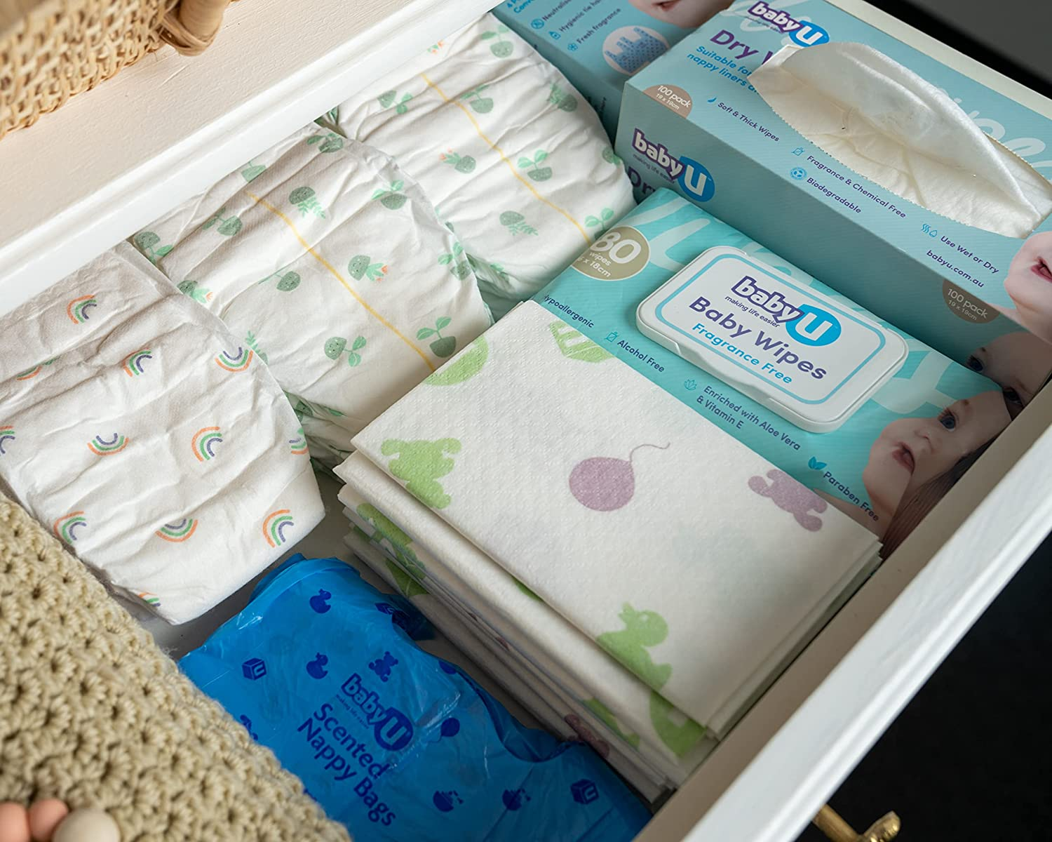 Babyu Nappy Change Essentials Bundle 2 - Fragrance Free Wipes, Scented Nappy Bags & Dispoable Change Mats image number 5