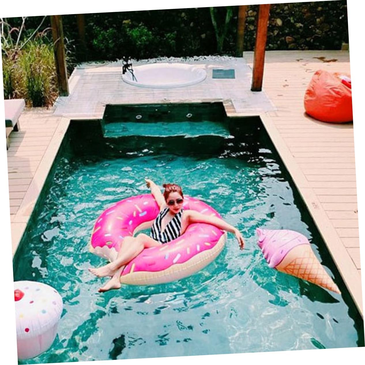 Inflatable Ice Cream Pool Float Swimming Toy for Girls Women PVC Pink Water Play Summer Beach Inflatable Pool Toy image number 4