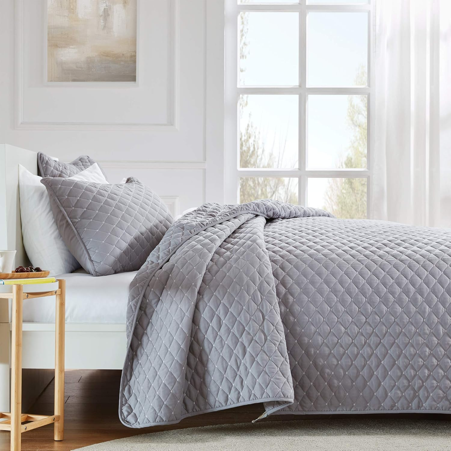 HOMWE Sleep Zone Premium Quilt Set 120Gsm Fabric Stich Bedding Set Twin Size 90X96 Inch with 2 Pillow Shams Ultra Soft Lightweight Microfiber Bedspread Coverlet for All Season, Gull Gray, Full/Queen image number 5