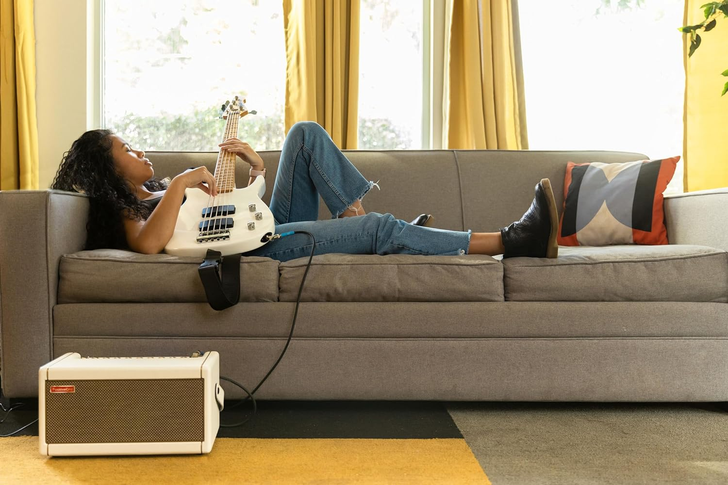 Positive Grid Spark Pearl Guitar Amplifier + Traveler Bag Bundle - Electric, Bass and Acoustic Guitar 40-Watt Combo Amp Including Spark Mobile App image number 2