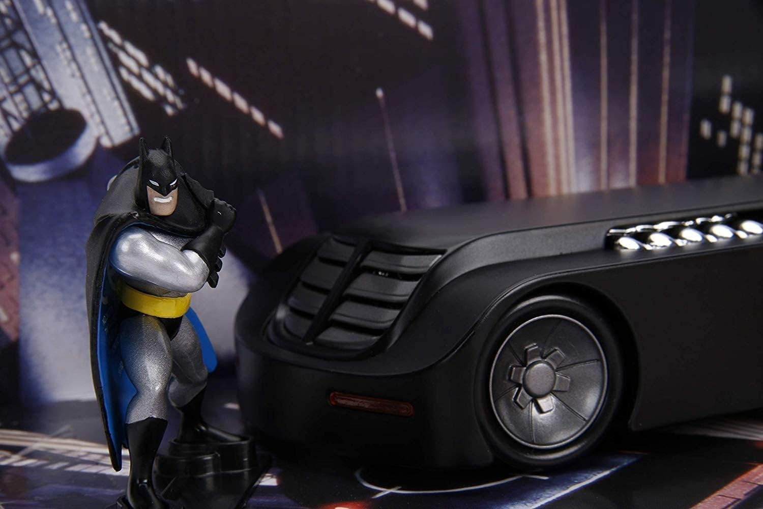 Jada DC Comics Batman Animated Series Batmobile Die-Cast Car with 2.75-Inch Batman Figure, Black