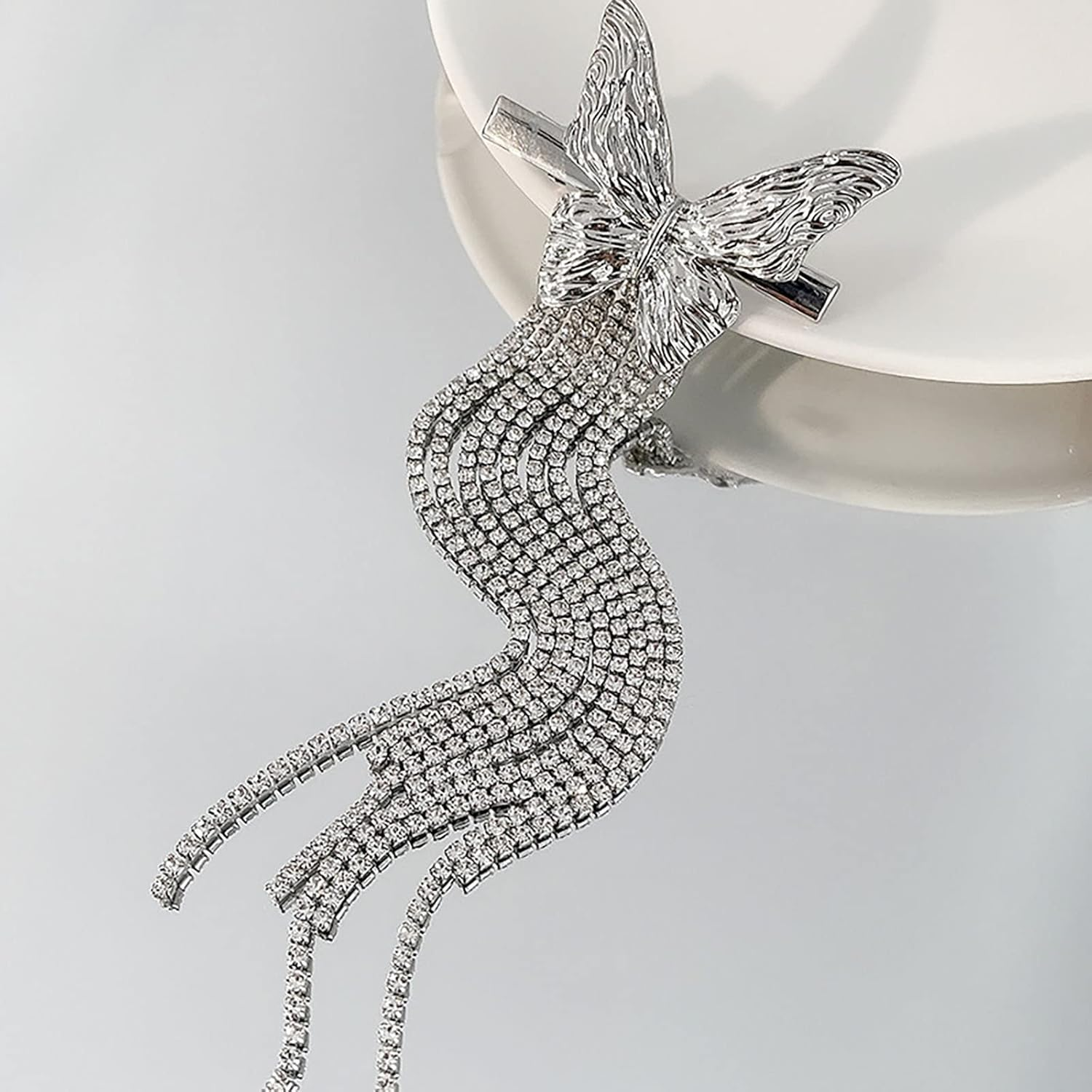 Tseenyi Butterfly Rhinestone Tassel Hair Clip Silver Butterfly Barrette Crystal Long Tassel Hair Pin Clip Sparkling CZ Wedding Barrettes Bridal Decorating Hair Accessories for Women and Girls image number 4