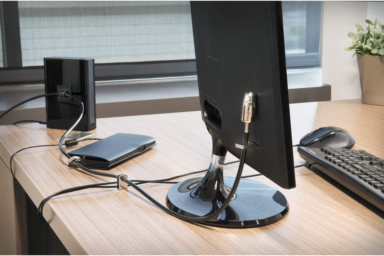 Kensington Microsaver 2.0 Tbar Desktop & Peripherals Kit image number 4