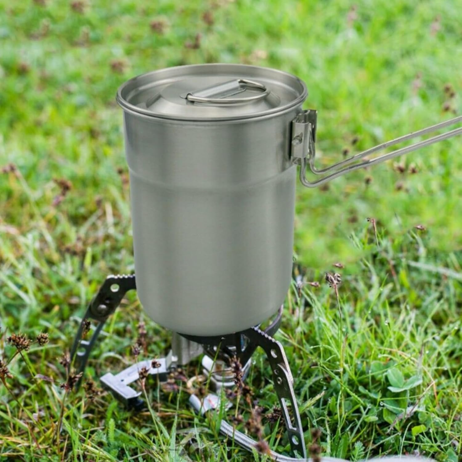 Camping Cup Pot, Foldable Locking Handle Vented Lids Outdoor Lightweigh Travelling Cook Pots 1L Stainless Steel Water Mug for Hiking Backpacking Picnic Open Fire Cooking image number 1