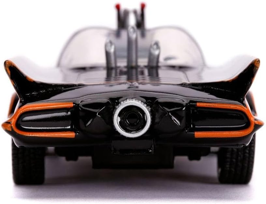 Jada Toys DC Comics 1:32 Classic TV Series 1966 Batmobile Die-Cast Car with Batman Figure image number 3