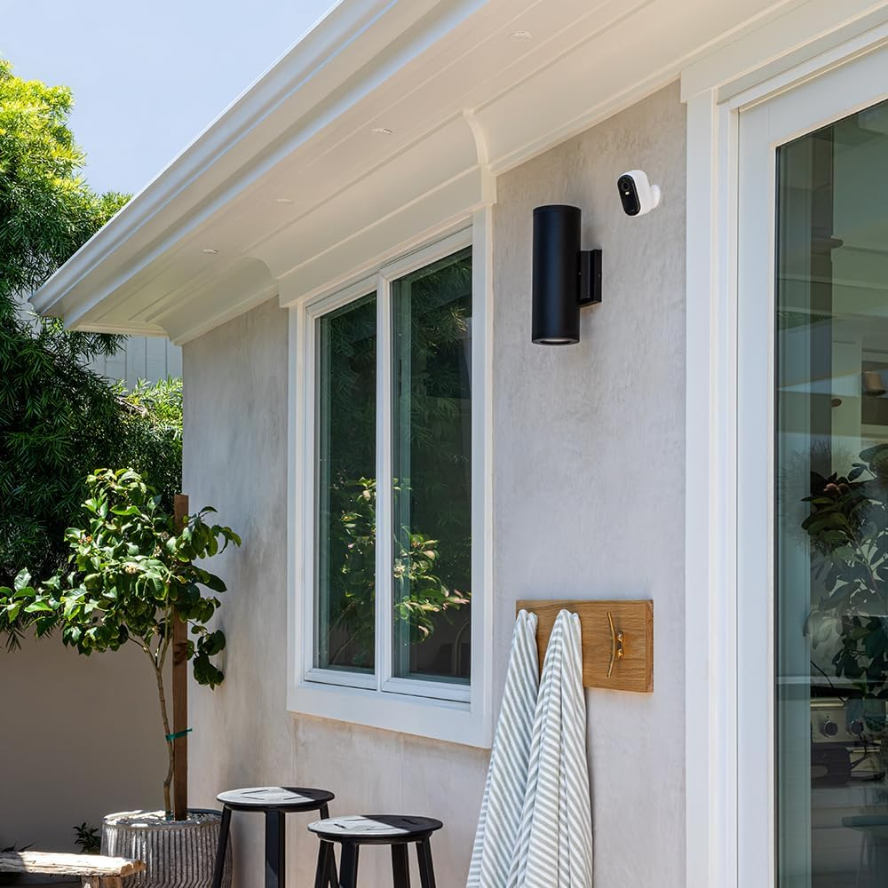 Arlo Essential 2K Outdoor Security Camera (2Nd Generation) &ndash; 4 Pack &ndash; Outdoor & Indoor Wireless Camera, Integrated Spotlight, Color Night Vision, DIY Setup, White &ndash; VMC3450 image number 1