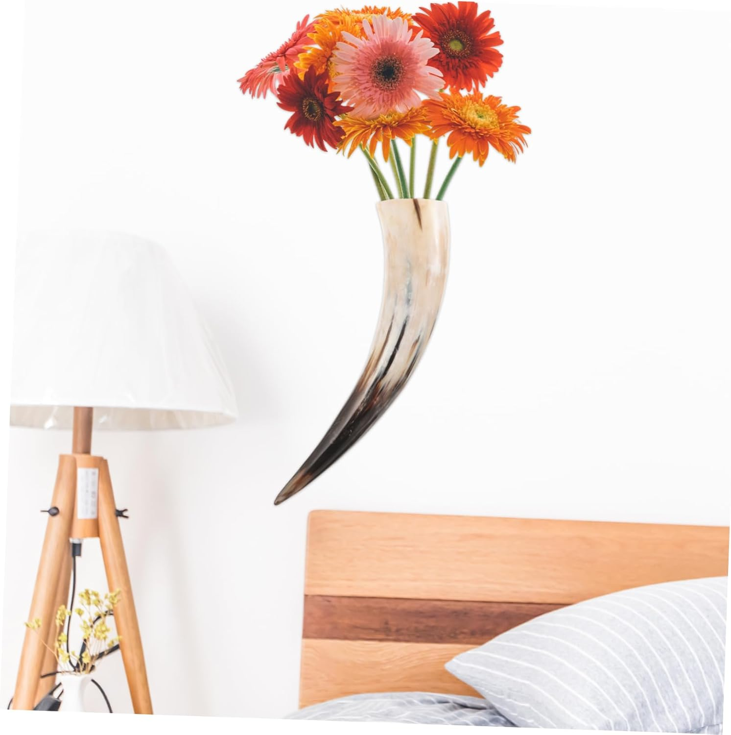 Amosfun Cow Horn Vase Wall Sconce 40-48Cm Natural Authentic Bull Horn Vintage Farmhouse Decor Sustainable Rustic Home Decoration