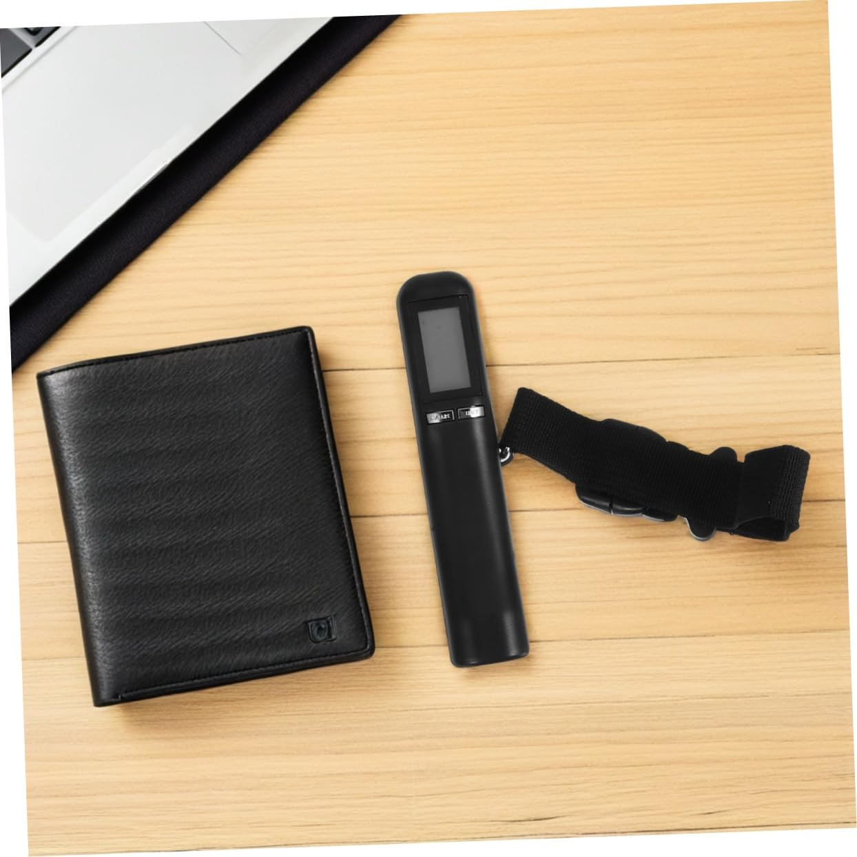 SAFIGLE 50Kg Electronic Luggage Scale Handheld Portable Travel Scale Accurate Digital for Suitcases Weighing Luggage Weight Travel Essential image number 3