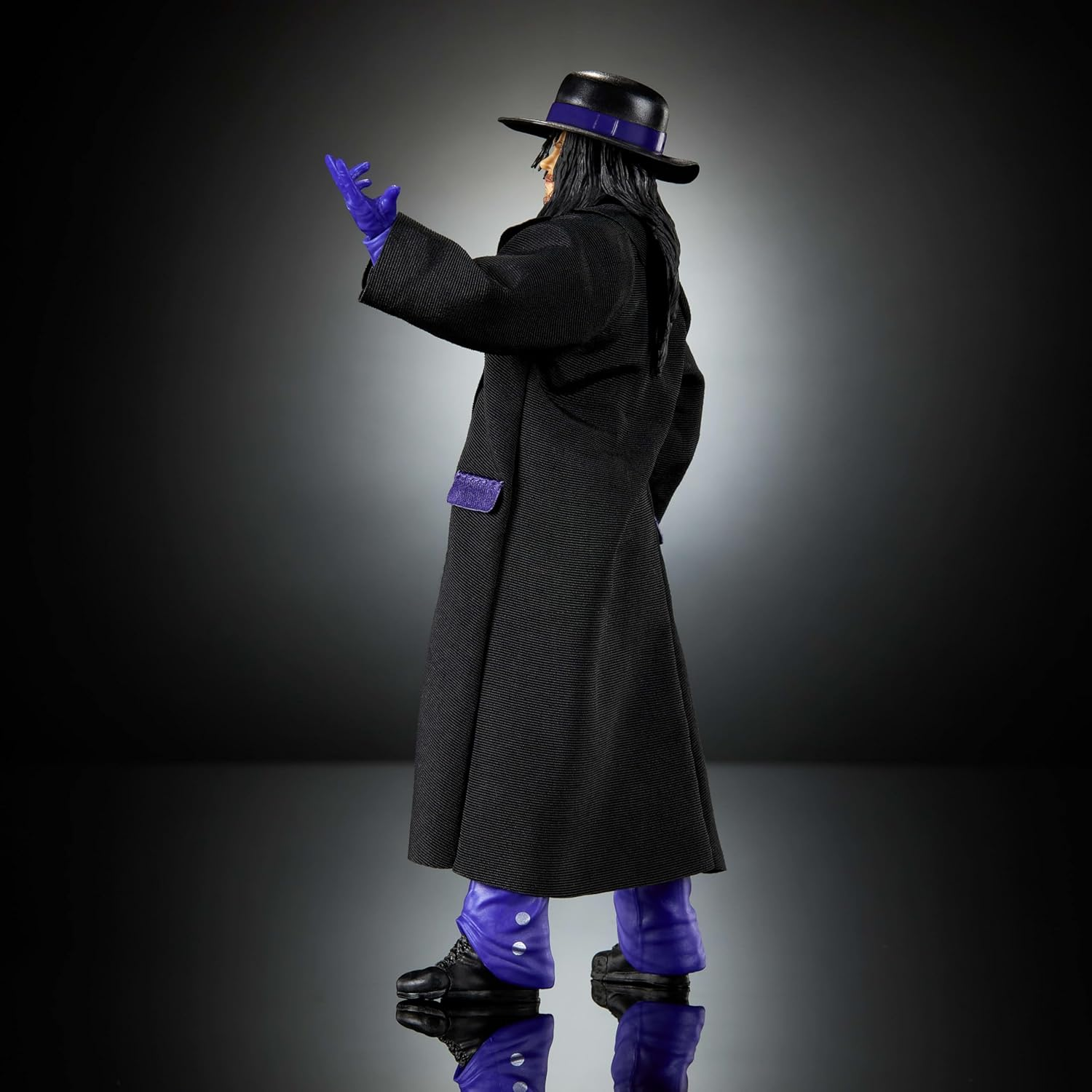 Mattel WWE Legends Ultimate Edition Action Figure & Accessories Set, Undertaker 6-Inch Collectible with Swappable Heads & Hands image number 5