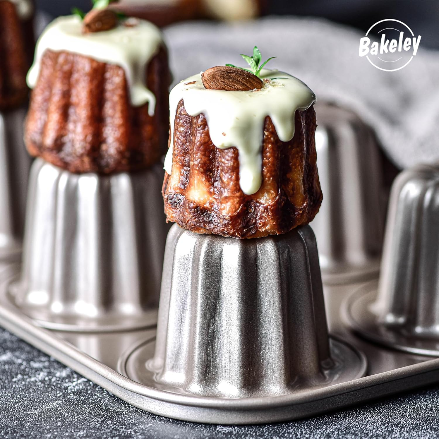 Canele Mold Cake Pan 6-Cavity Non-Stick Canele Muffin Bakeware French Pastry Muffin Cake Mould for Oven Baking (Champagne Gold) image number 3