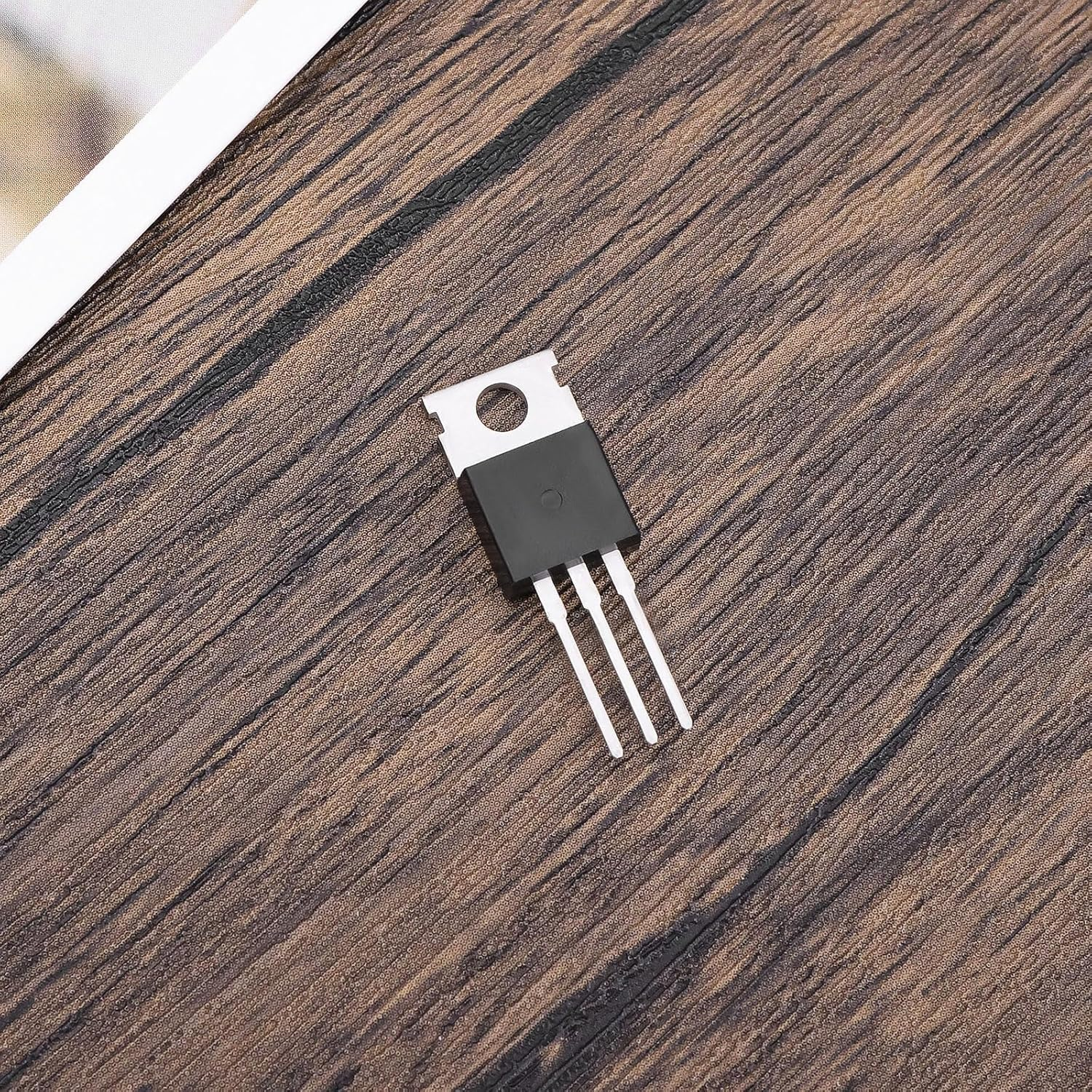 Be in Your Mind 10Pcs MOSFET Transistors IRF3708 MOSFET Transistors N-Channel Power Mosfet Transistor TO220 30V 62A for Electronic Applications image number 4