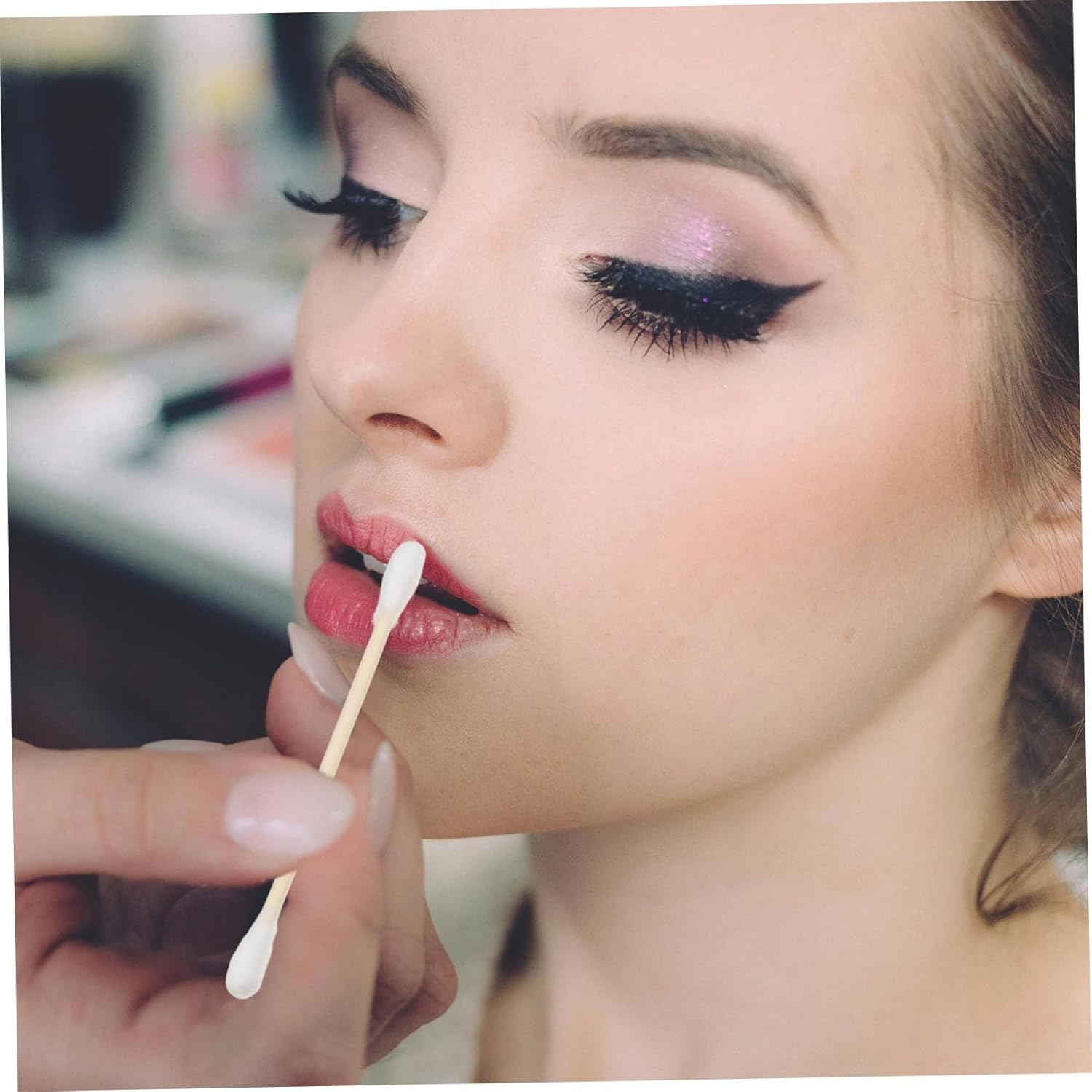 100Pcs Cotton Buds for Makeup Removal Tips Pointed Wooden Stick Swabs for Eye Makeup Tattoo Cleaning Keyboard image number 4
