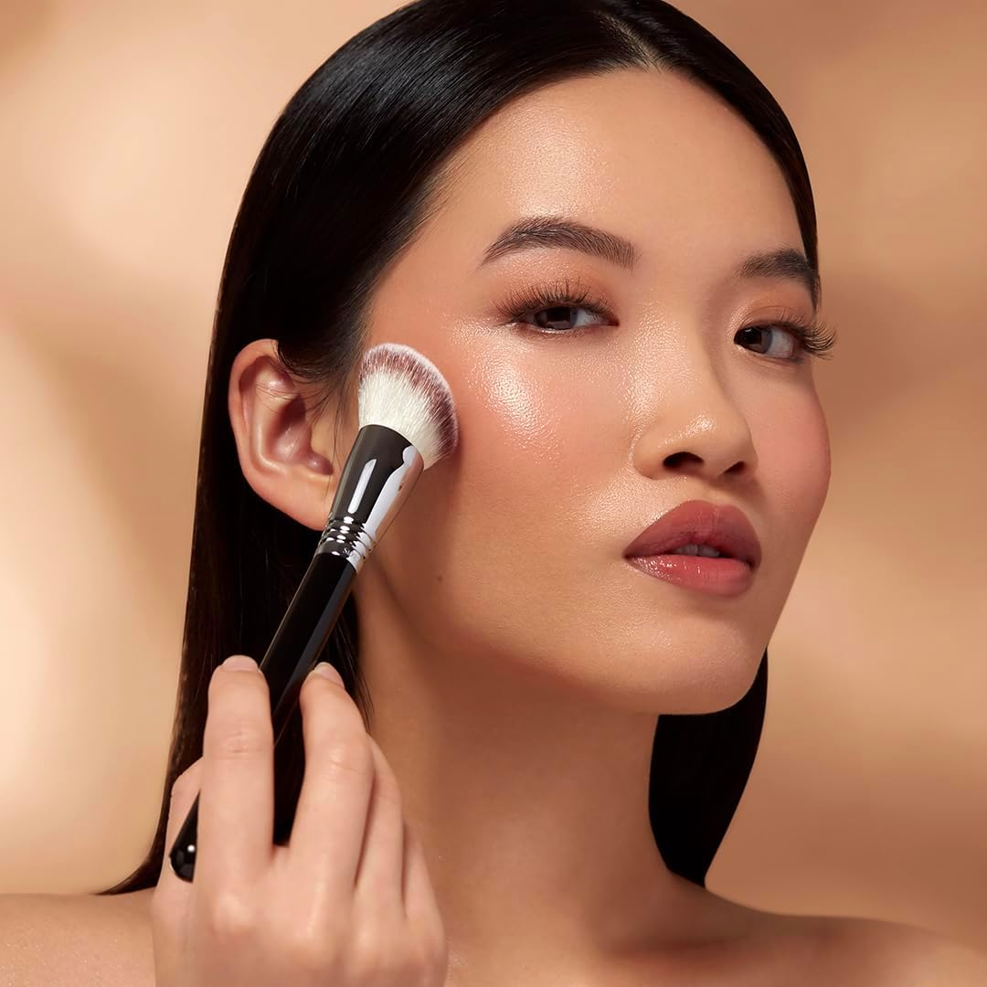 Soft Angled Cheek Brush - F43 by SIGMA for Women - 1 Pc Brush image number 2