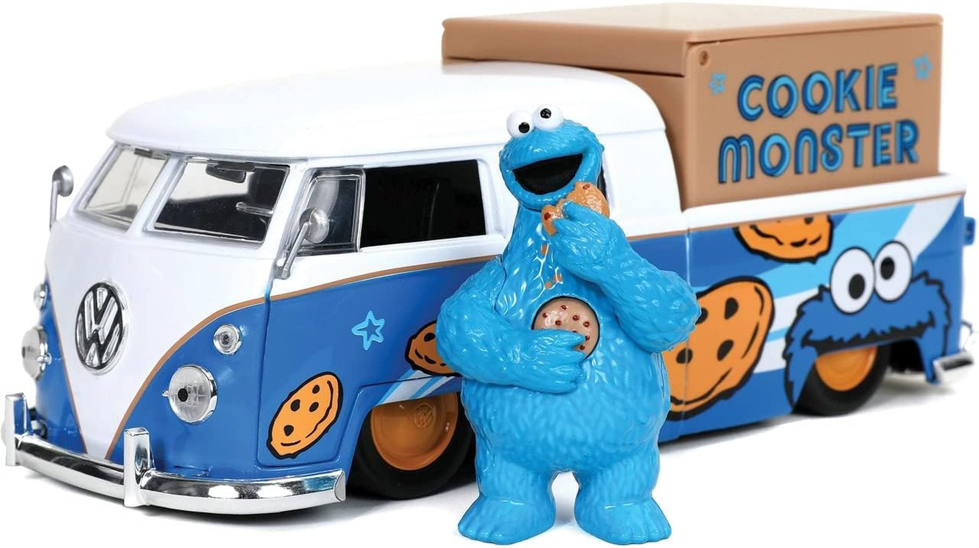 Jada Toys Sesame Street - 1963 1:24 Scale Die Cast Volkswagen Bus with Cookie Monster Figure