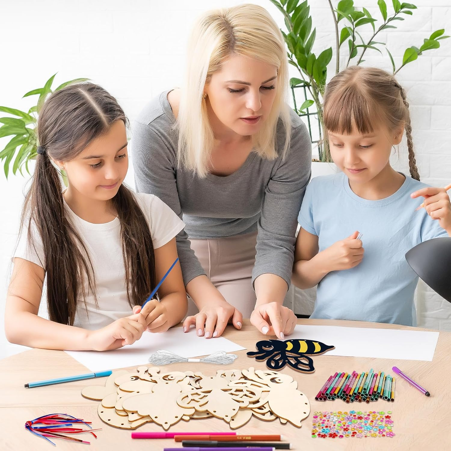 Fennoral 10 Pack Bee Wind Chime Kit for Kids Make You Own Honey Bee Wind Chimes Ornaments DIY Coloring Wooden Art and Craft for Spring Art Activities Birthday Party Decorations image number 1