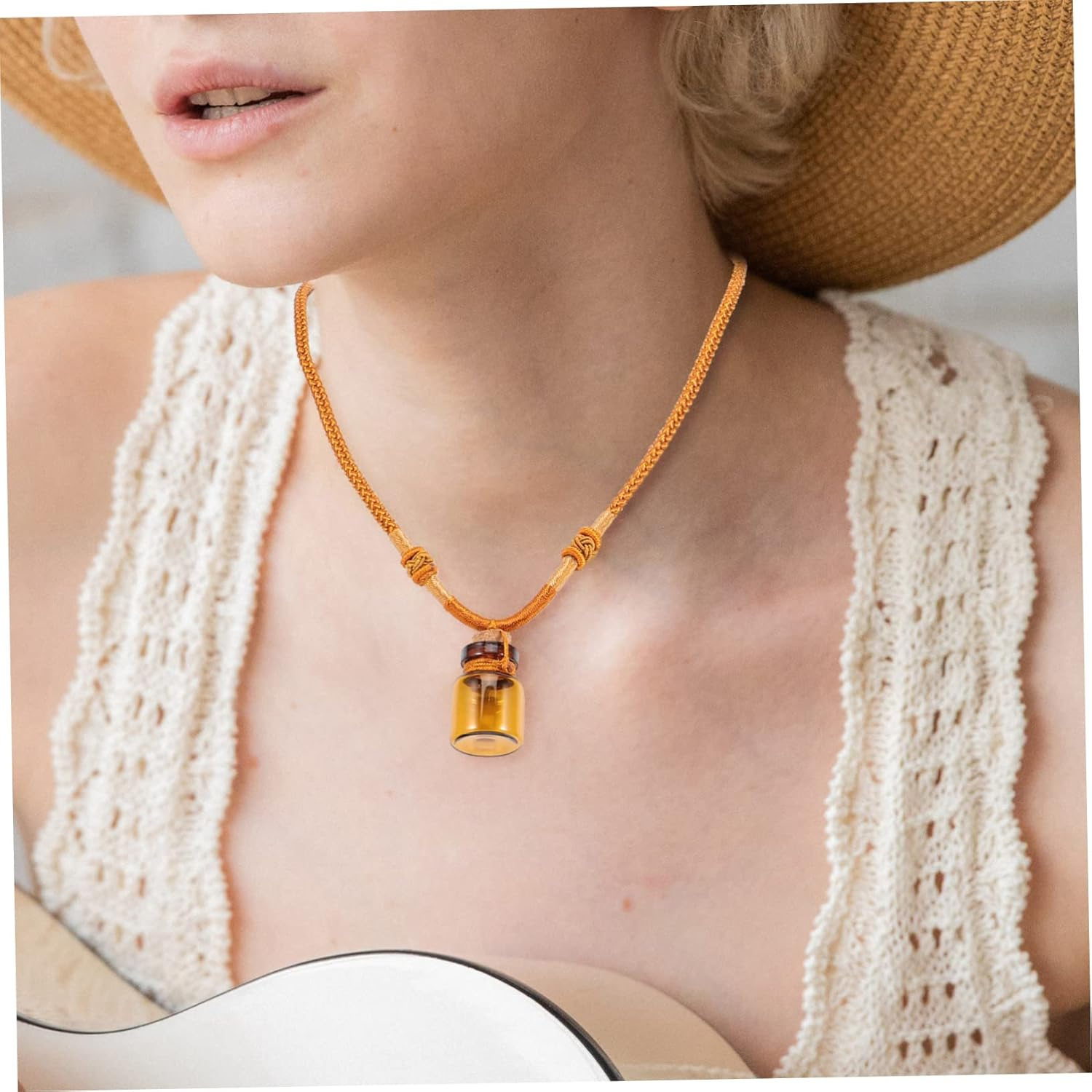 2Pcs Empty Perfume Bottle Pendants Essential Oil Necklace Vintage Travel Bottle Decorative Necklaces image number 1