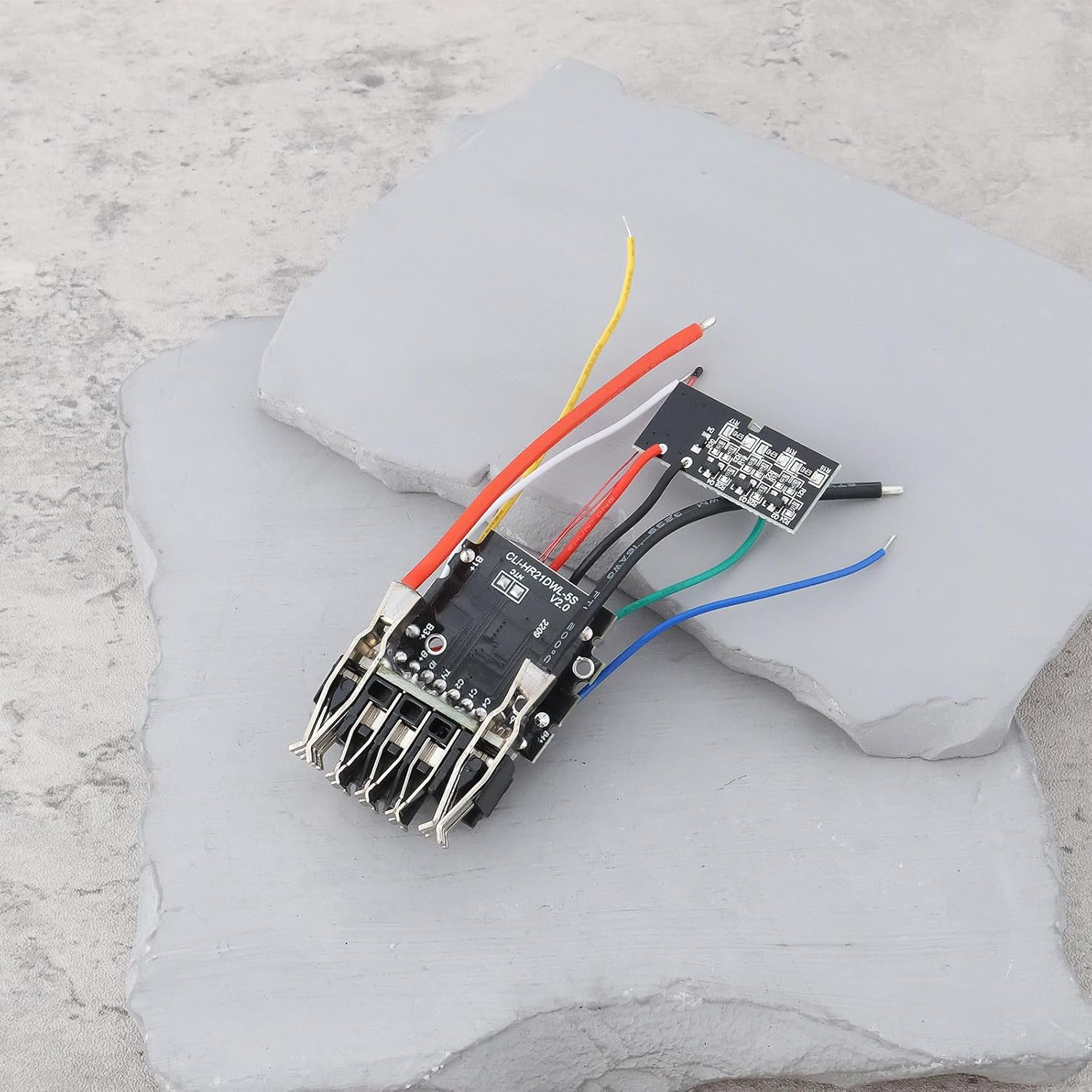 Emsea Power Tool Lithium Battery Protection Board Compatible with Dewalt 20V MAX DCB205 Battery image number 4