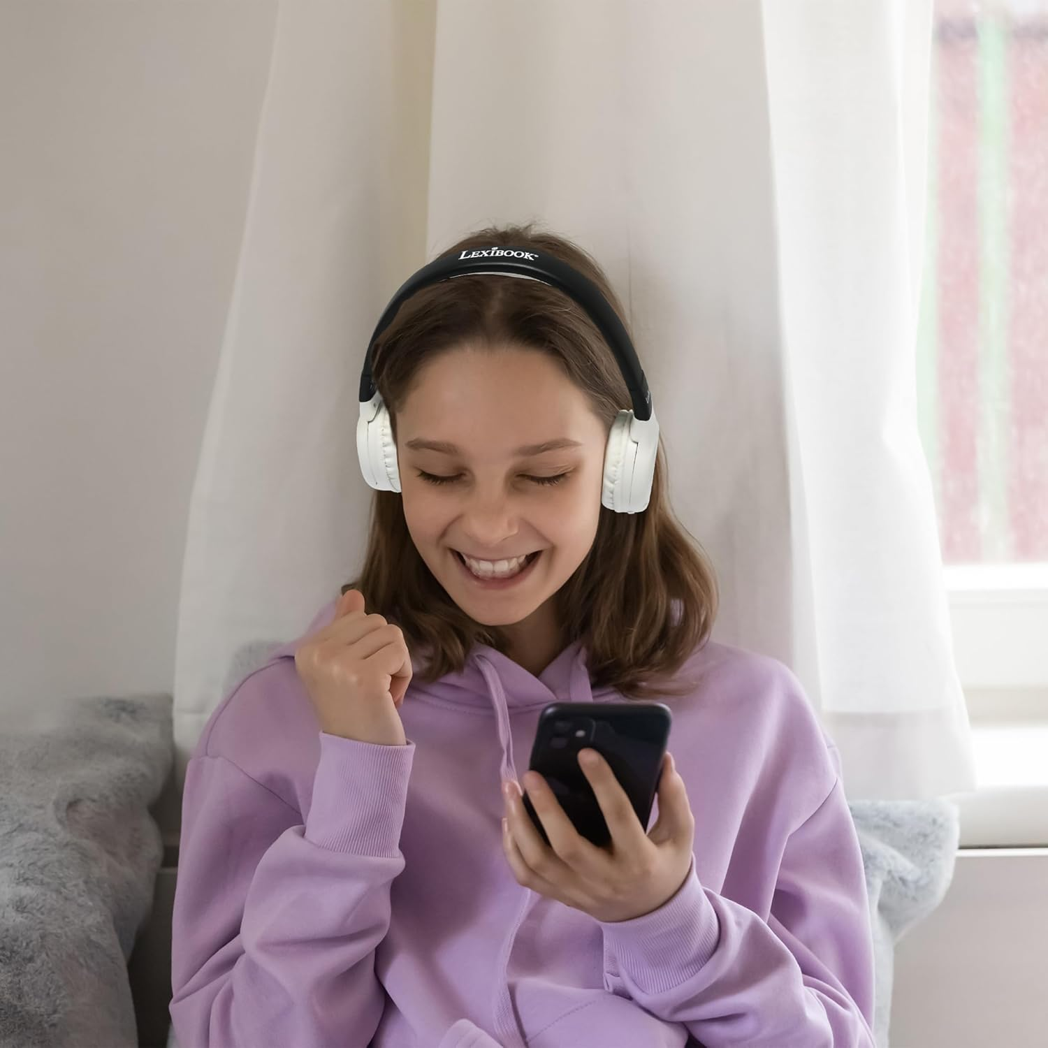 LEXIBOOK - Football - 2-In-1 Bluetooth & Wired Headphones with Microphone and Control Button, Foldable and Adjustable, Long Lasting Rechargeable Battery, HPBT010FOLXB