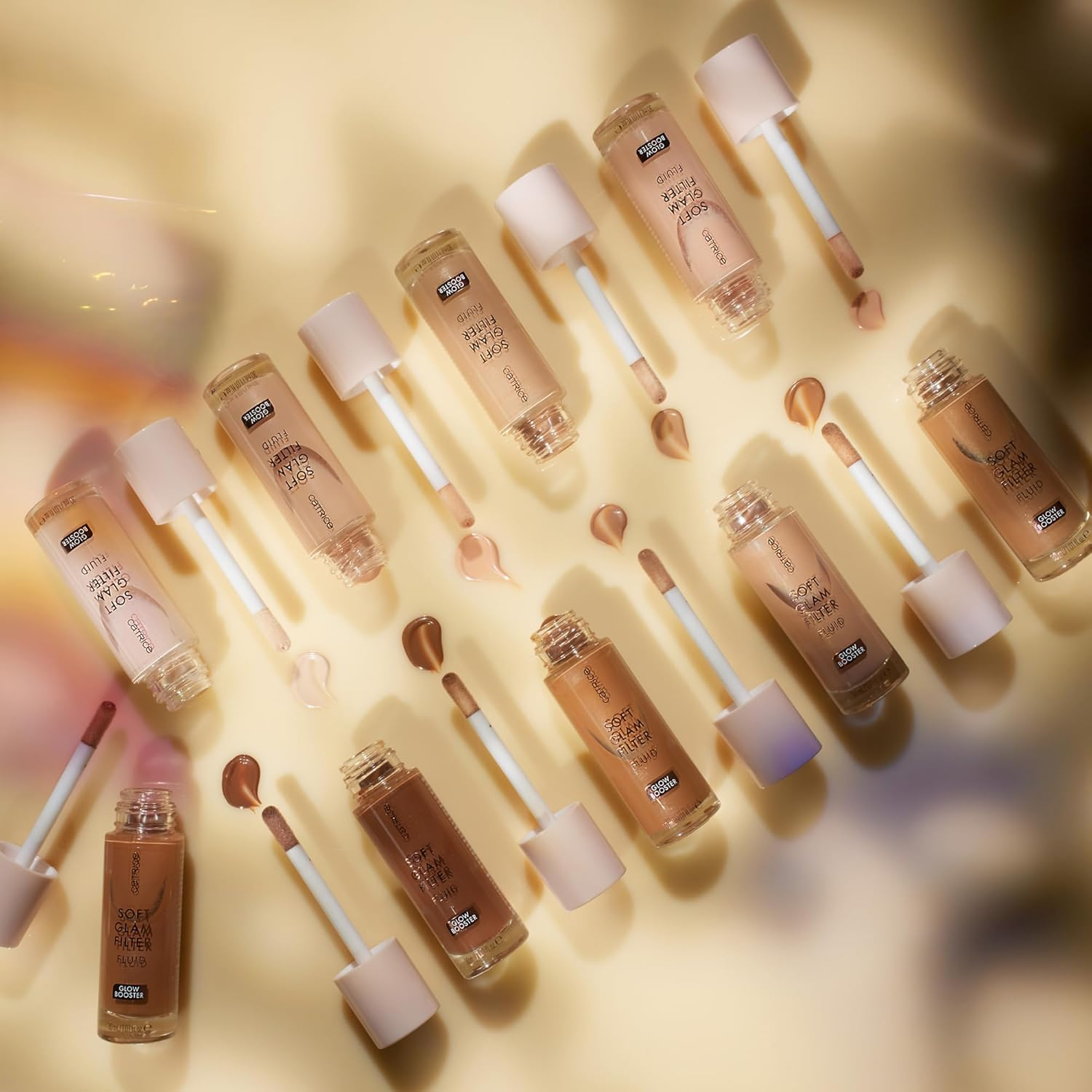 Catrice Soft Glam Filter Fluid 030 Medium image number 6