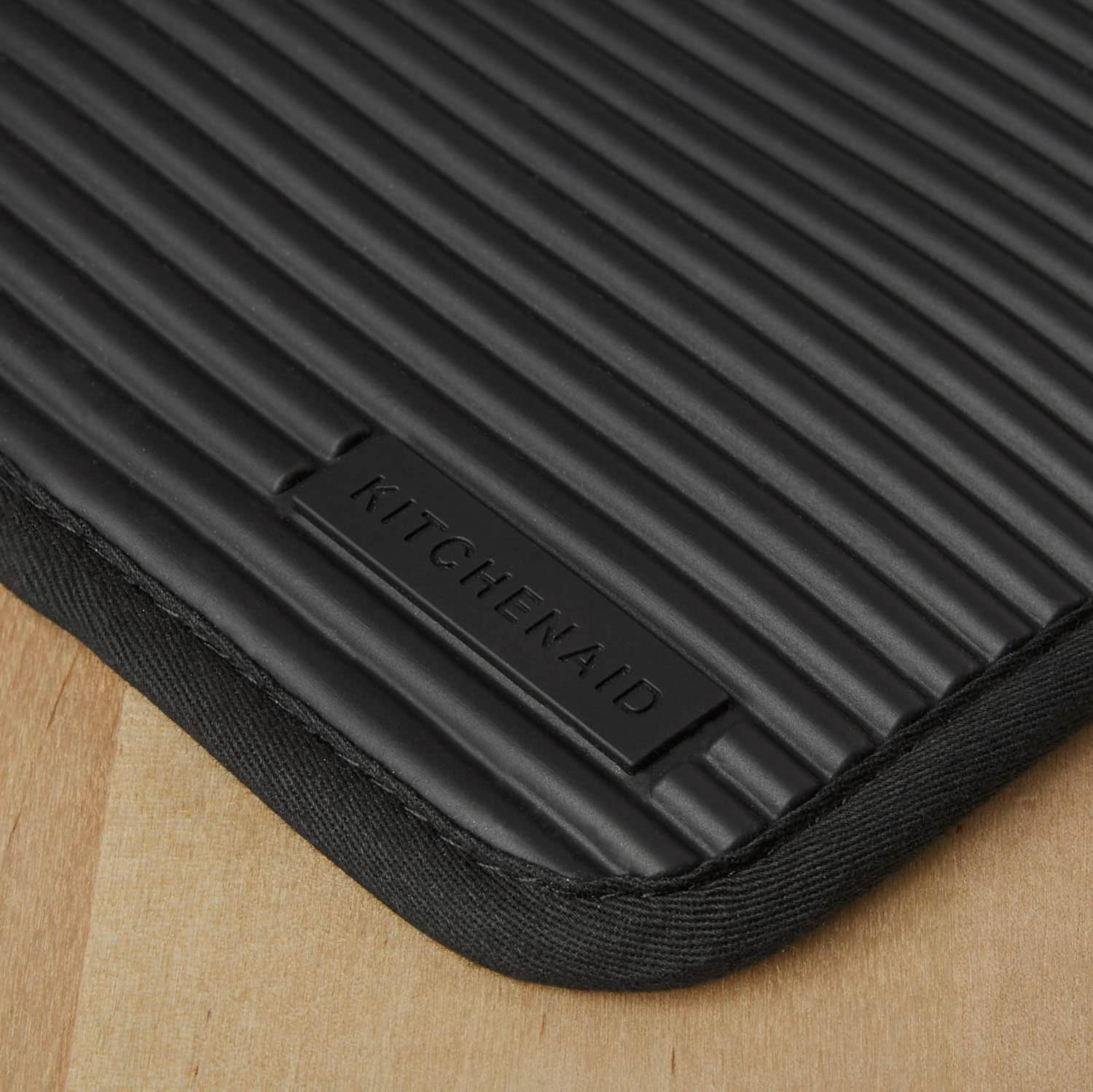 Kitchenaid Ribbed Soft Silicone Water Resistant Pot Holder Set, Onyx Black, 2 Piece Set - Beet image number 2