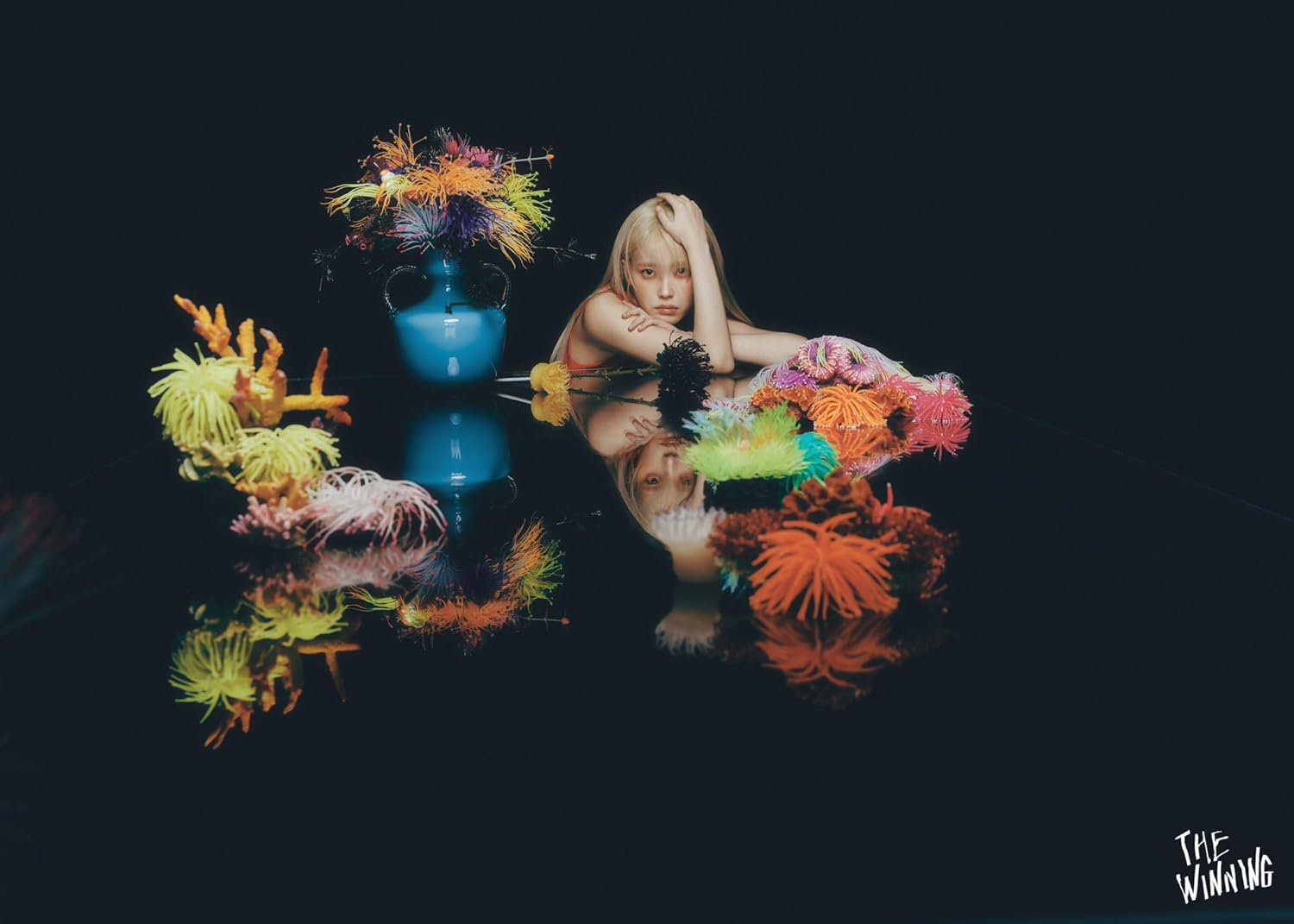 IU the Winning 6Th Mini Album Limited Special Version Cd+16P Booklet+48P Photobook+1Ea Magnet+2P Photocard+Tracking Sealed image number 3