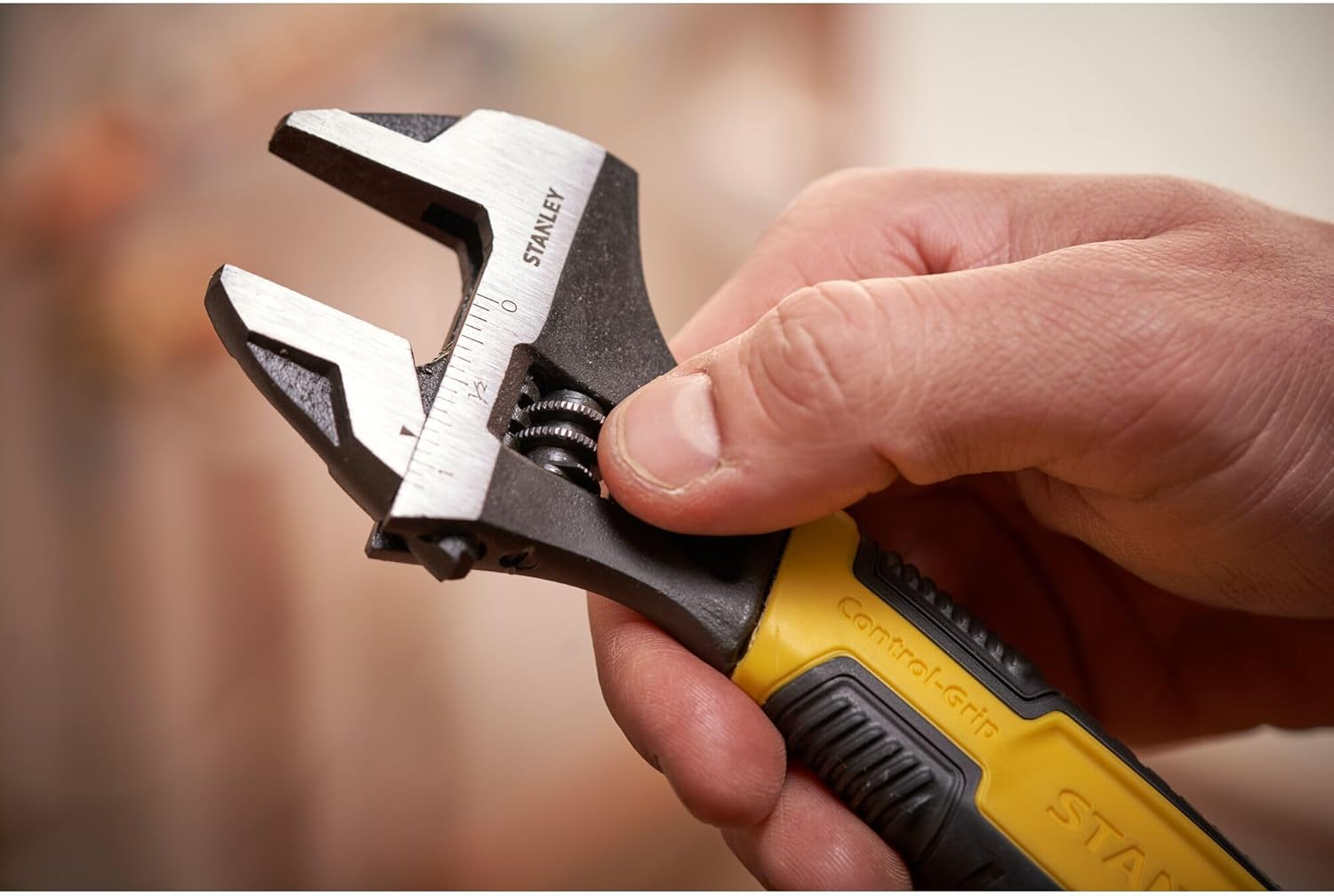Stanley 0-90-949 Adjustable Wrench, Silver image number 3
