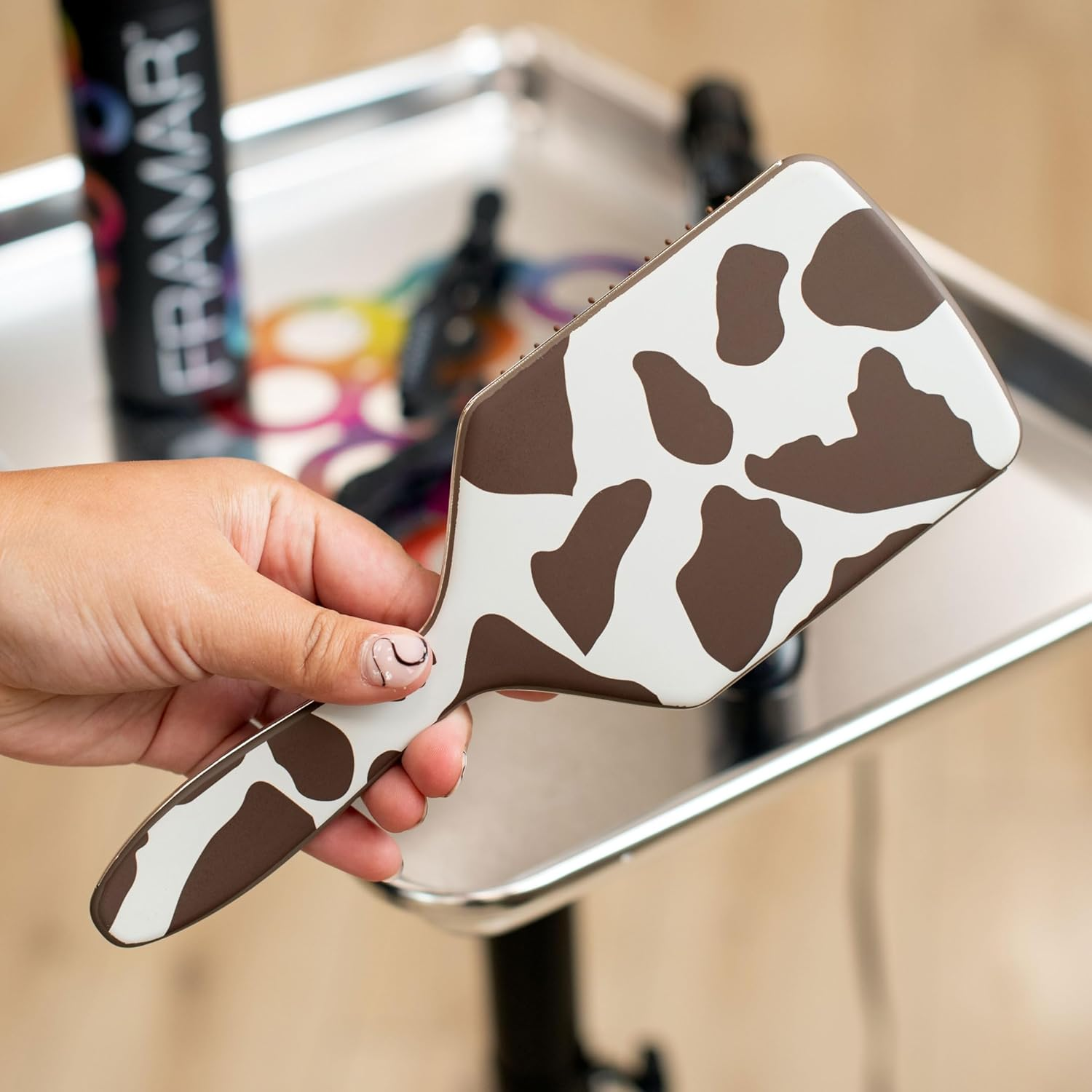 FRAMAR Paddle Hair Brush Detangler, Detangling Hairbrush for Women, Wet Hair Brush for Girls, Hair Detangler Brush, Wet Hairbrush, Hairbrushes, Girls Hairbrush Detangler, Reduces Frizz &ndash; Cow Print