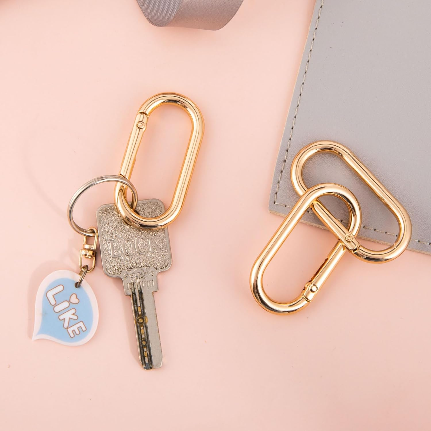 STSTR 3 PCS Oval Spring Ring Clips, Metal Keyring Purse Clip, Heavy Duty Opening O Ring Carabiner for Keychains, Buckle Clasp for Backpacks, Purse, Keys, Bag Strap (1.97 &times; 0.94 Inch), Light Gold