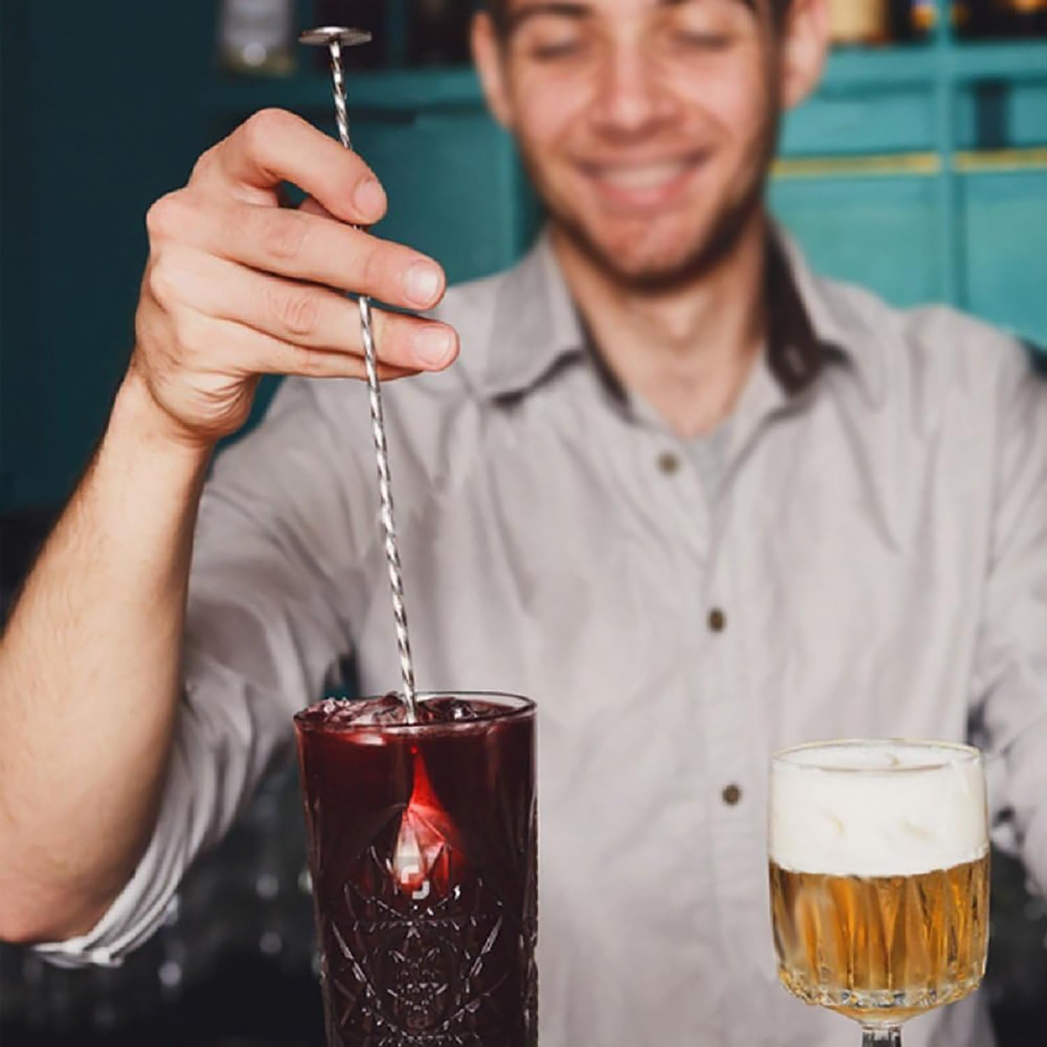 G-Sunny 6-Piece Cocktail Shaker Set 750ML Shaker Strainer Muddler Jigger Mixing Spoon Pour Spout Bartender Kit Stainless Steel Bar Set Housewarming image number 2