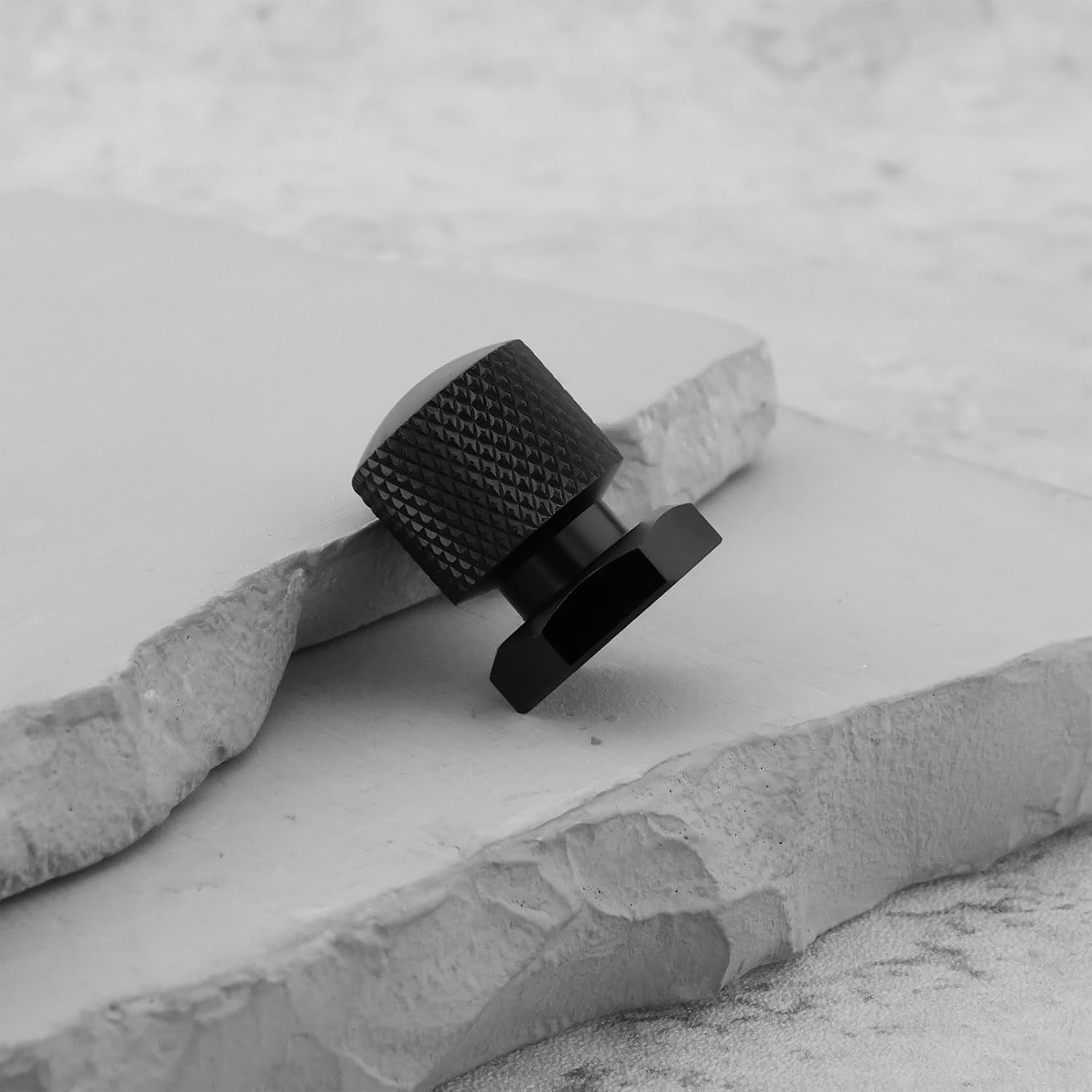 2X Rear Seat Mounting Screw Compatible with Har-Ley Touring Softail Fl,Knurled Aluminum Bolt,Black - Black image number 3