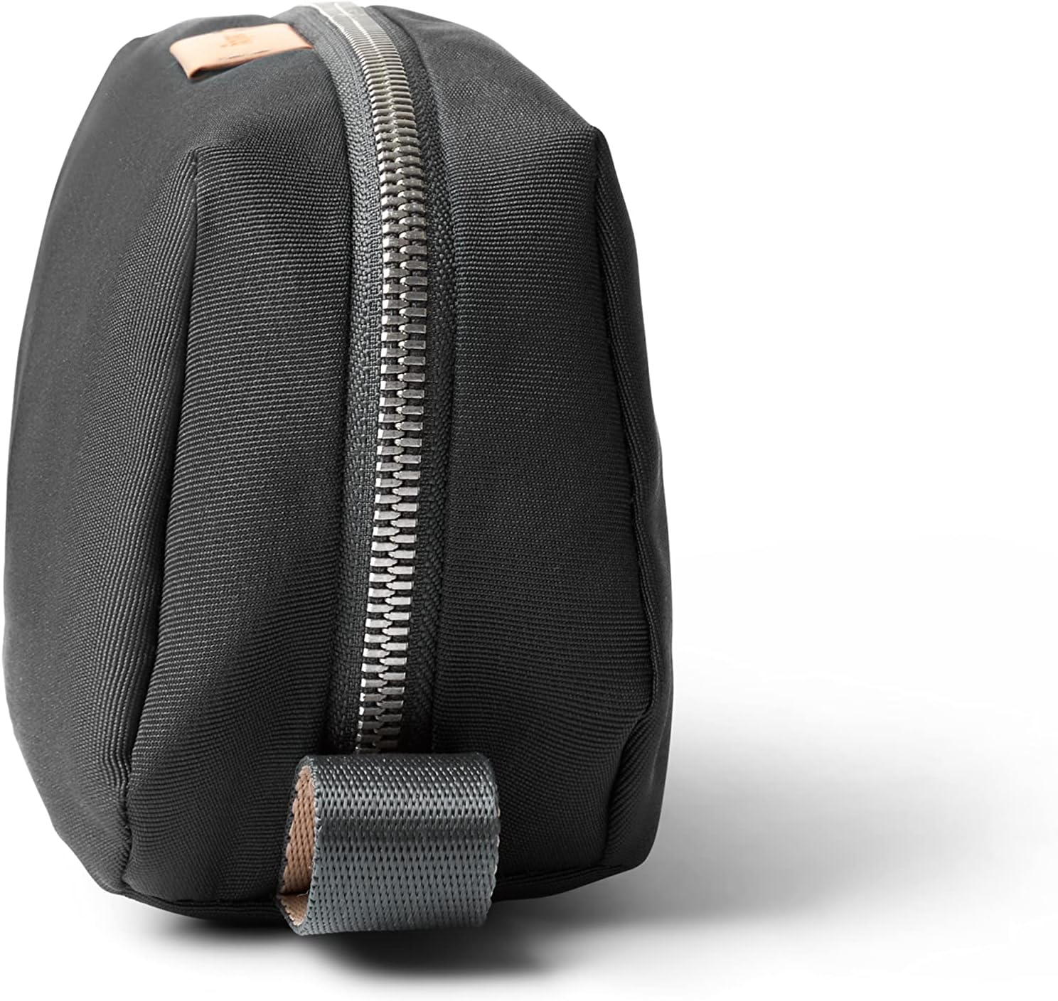 Bellroy Toiletry Kit (Unisex Toiletry Bag, Zipper Closure, Water-Resistant Lining, Toothbrush Sleeve with Magnetic Closure, Internal Mesh Pocket Organization) - Slate - Navy image number 5