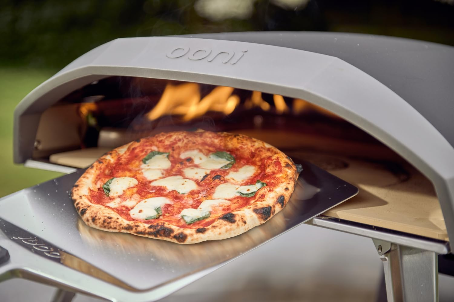 Ooni 14&rdquo; Pizza Peel &ndash; Long Handle Super Smooth Aluminium Pizza Paddle &ndash; Lightweight Pizza Turning Peel &ndash; Ooni Outdoor Pizza Oven Accessories image number 2