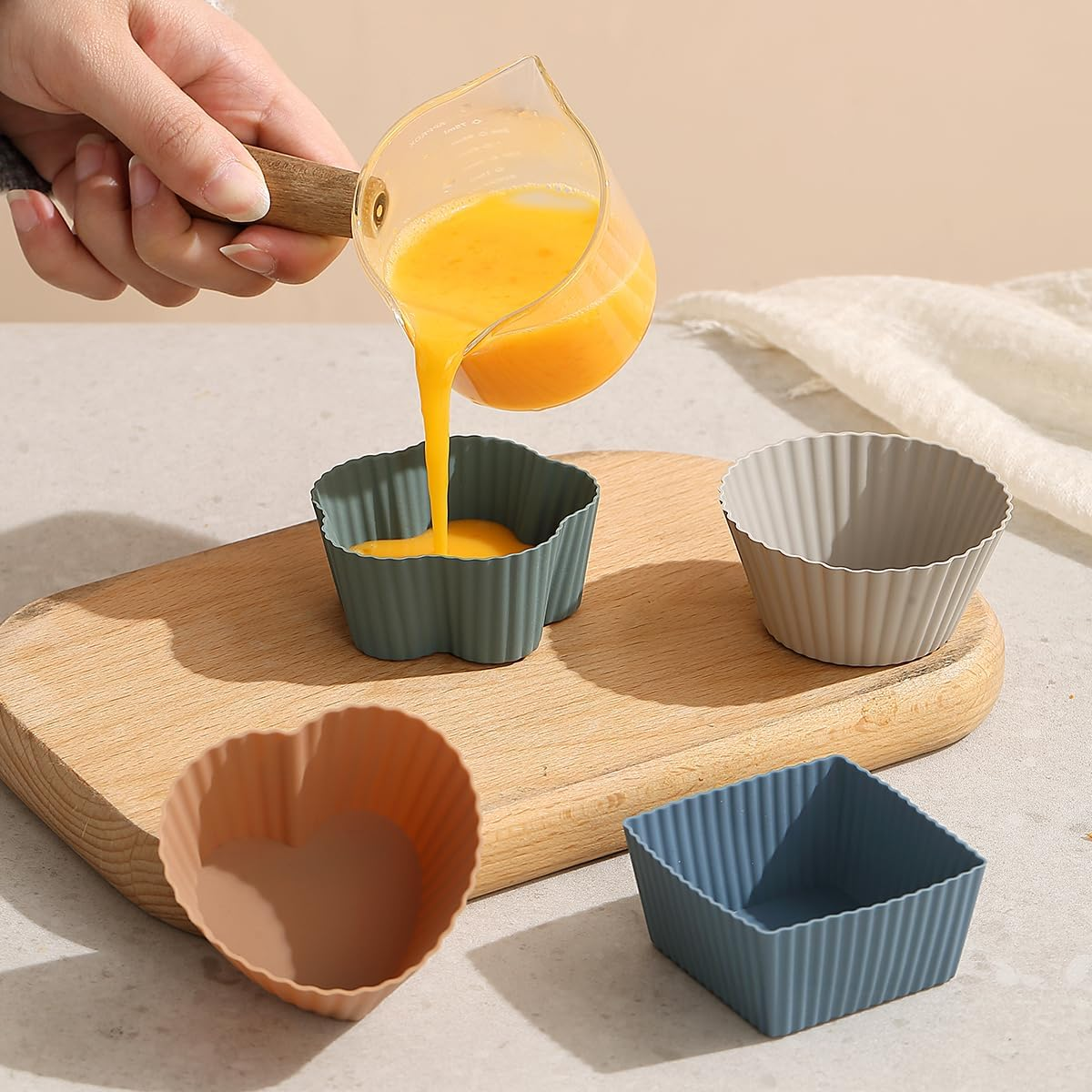 Berglander Reusable Silicone Baking Cups Pack of 16, Heart Flower round Square Muffin Liners, Multicolor, No Smell, Food Grade & Grease-Proof Baking Cups image number 6