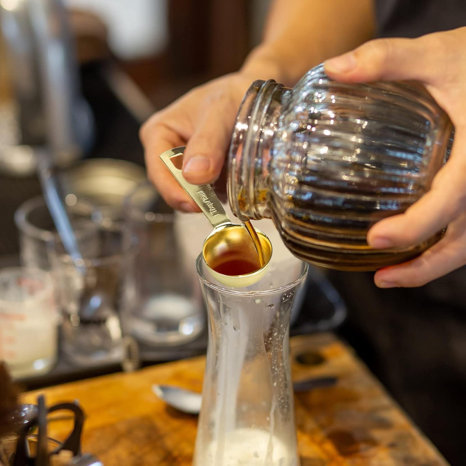 Gold Measuring Spoons, Heavy Duty 18/8 Stainless Steel Measuring Set of 6 Piece: 1/8 Tsp, 1/4 Tsp, 1/2 Tsp, 1 Tsp, 1/2 Tbsp & 1 Tbsp Measuring Liquid and Dry Ingredients for Cooking Baking Gift Set image number 4